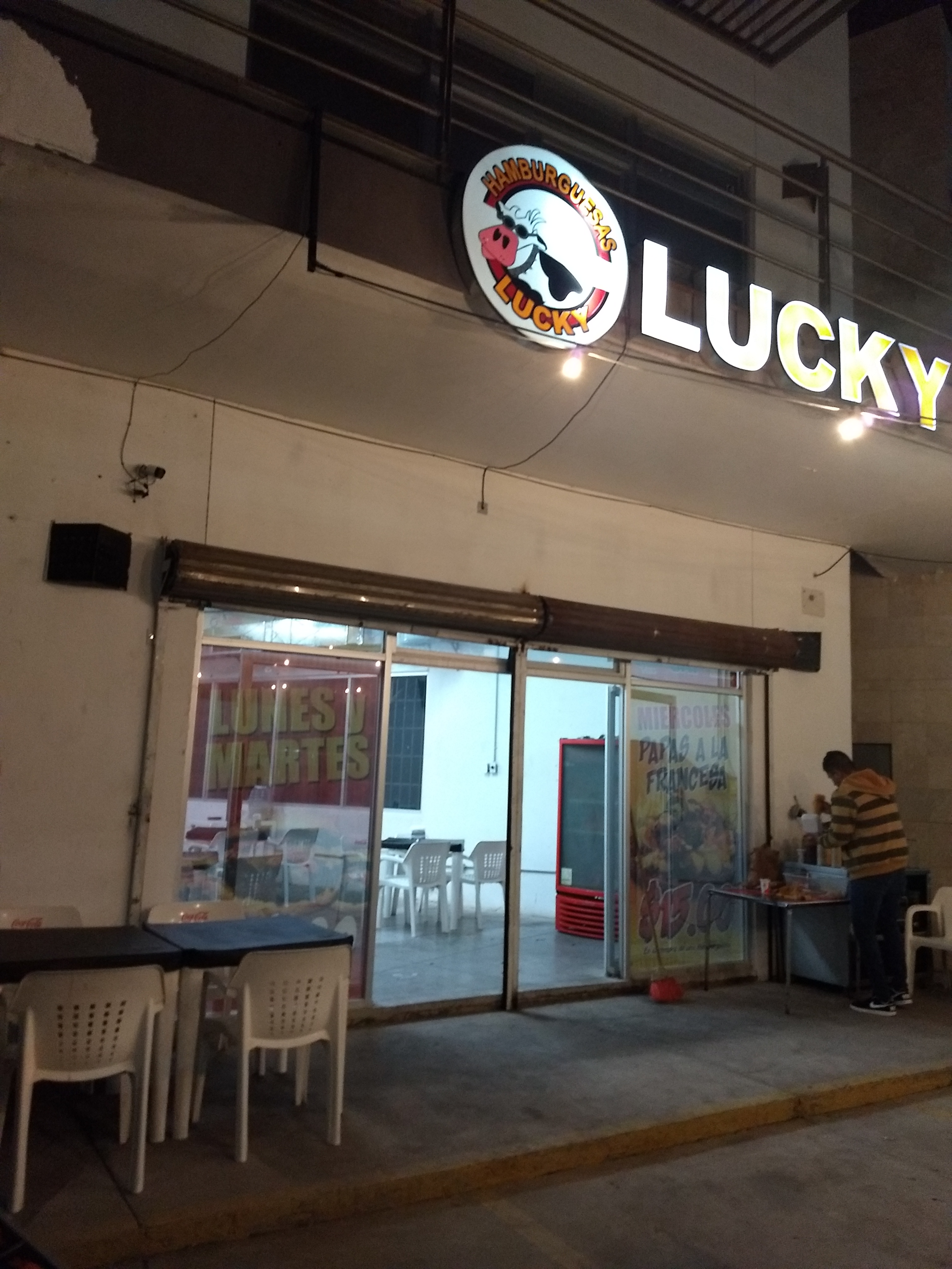 Hamburguesas Lucky image 4