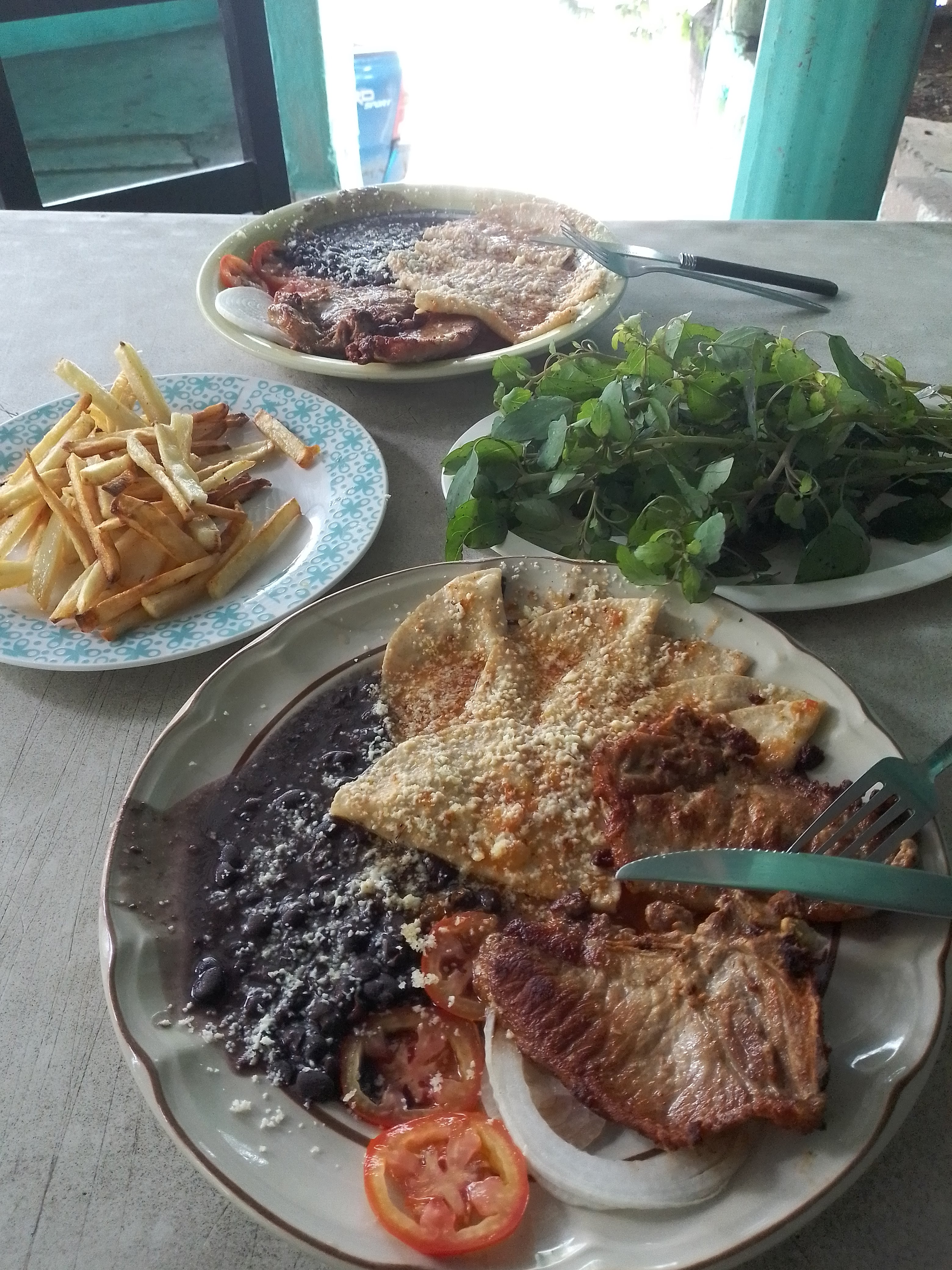 Comedor Lucia image 4