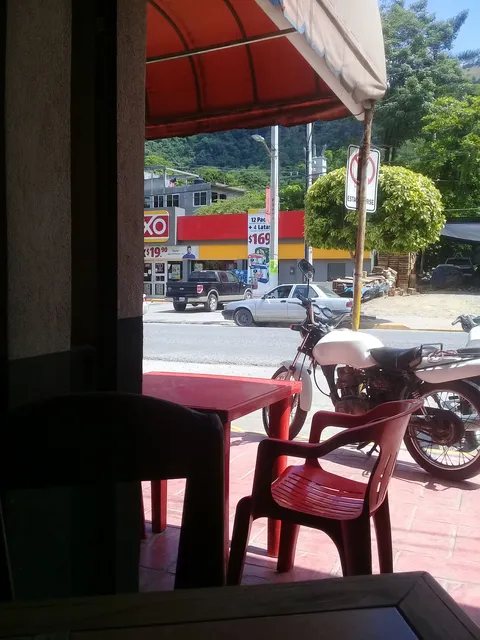 Taz Pizza image 8