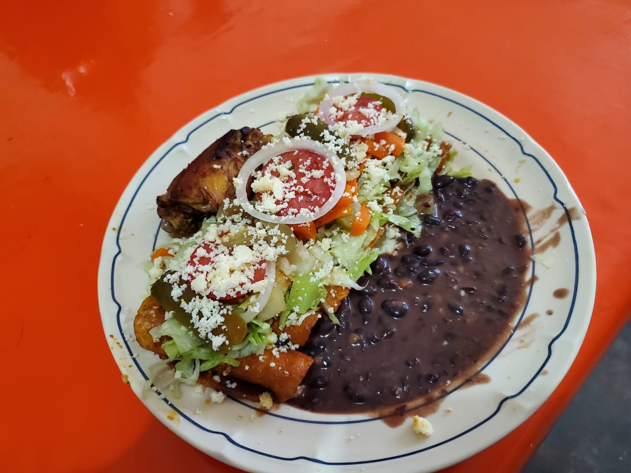 Comedor YOLIS image 1