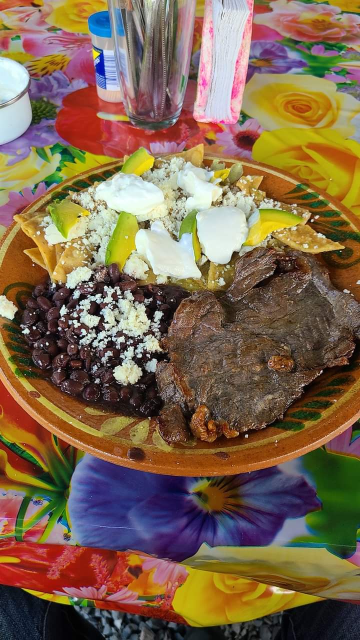 Antojitos "Mamá quina" image 6