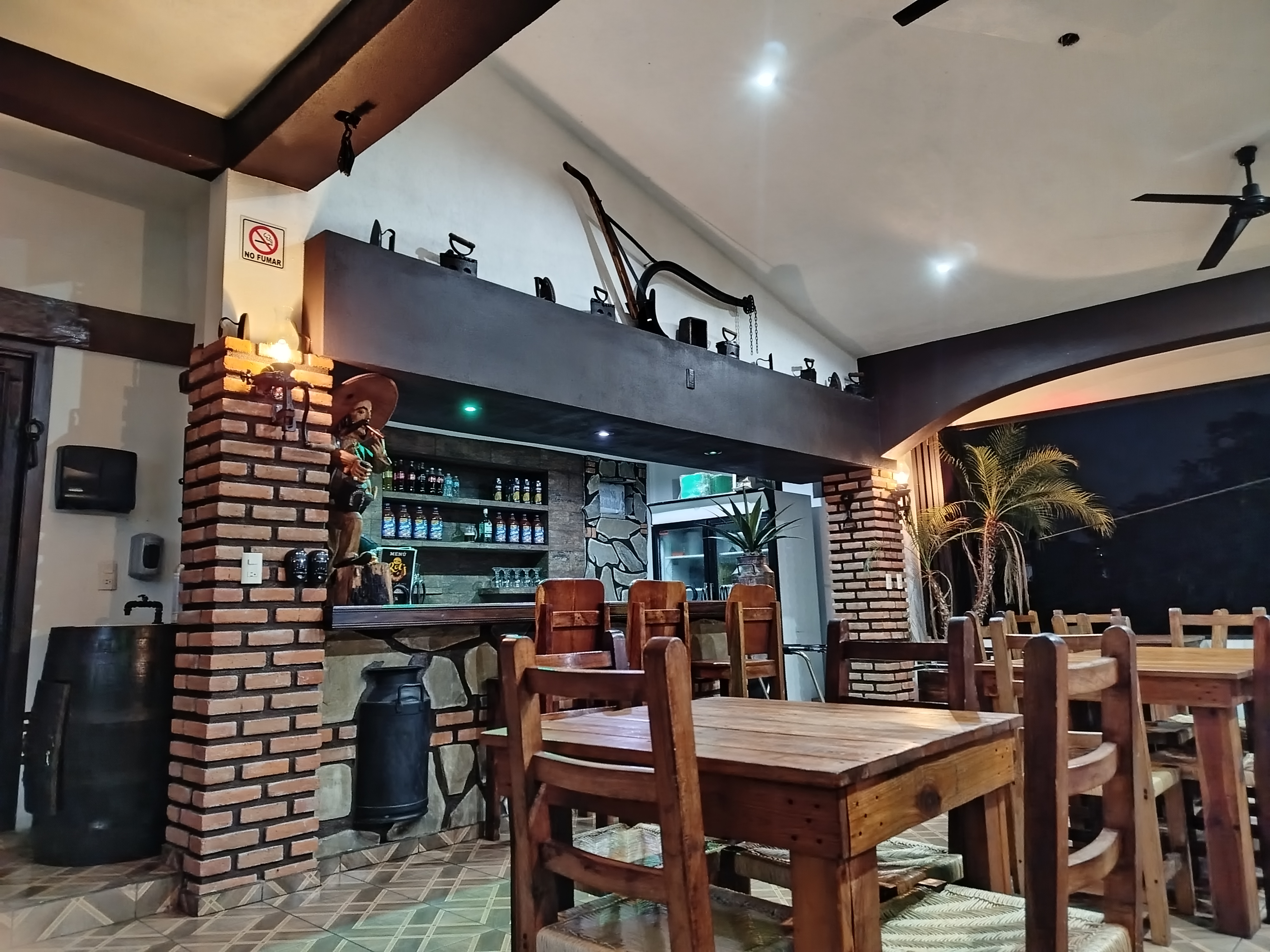 Rol's Burger image 6