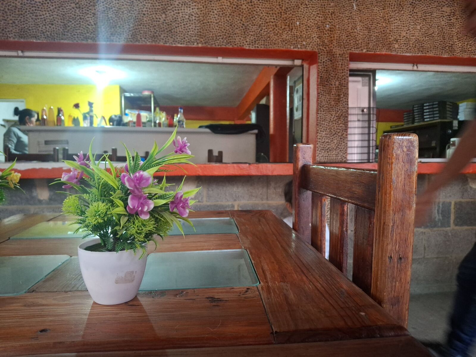 Tinos pizza image 10