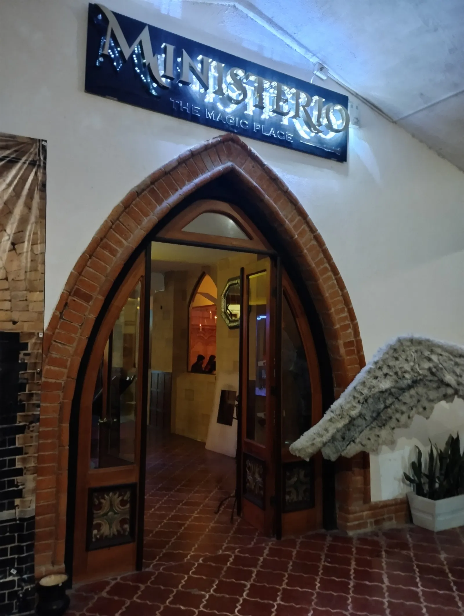 Ministerio: The Magic Place image 1