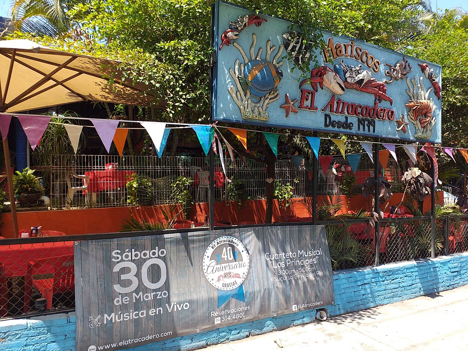 El Atracadero Restaurant image 1