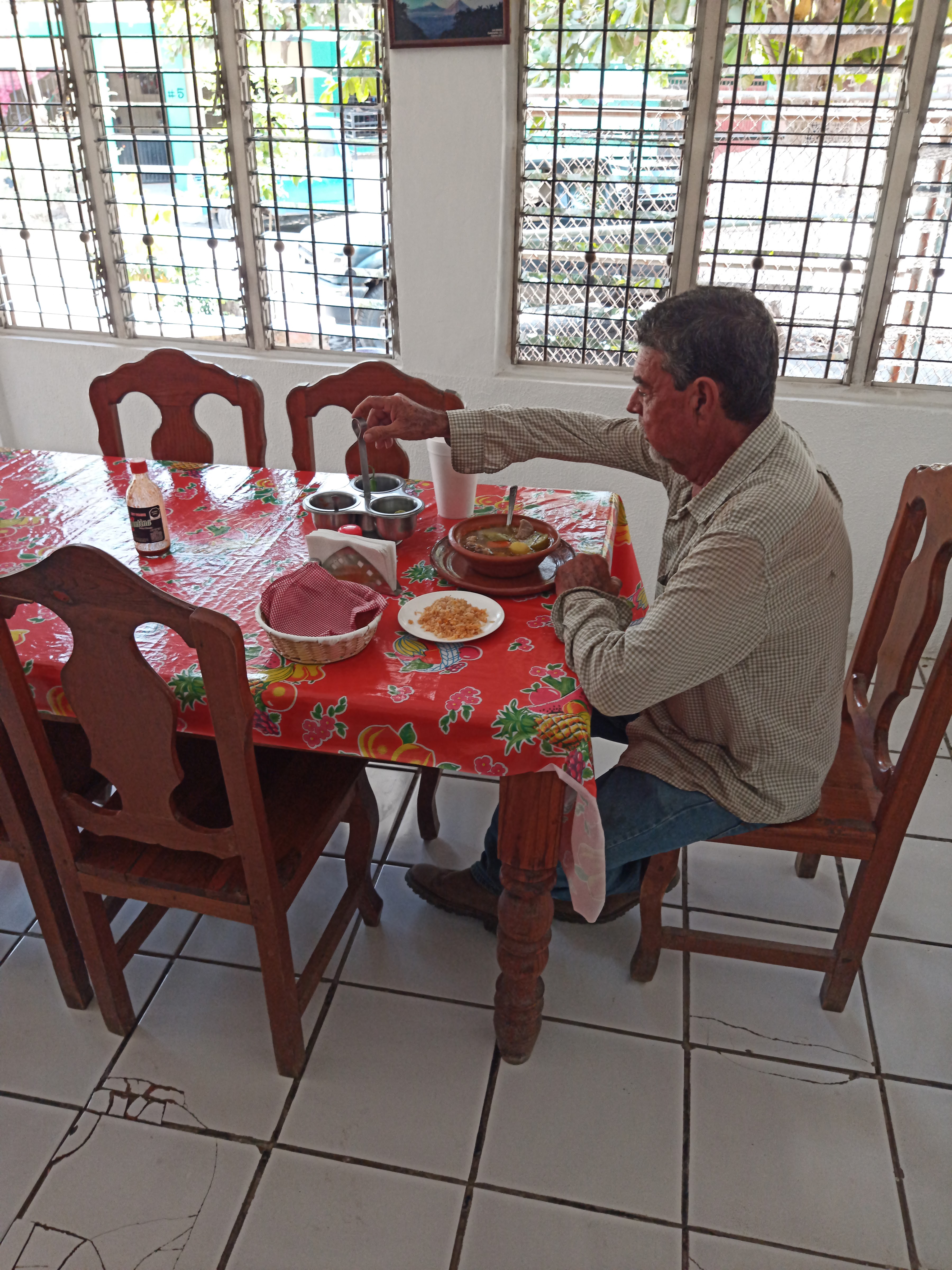 Junior's Restaurant image 8