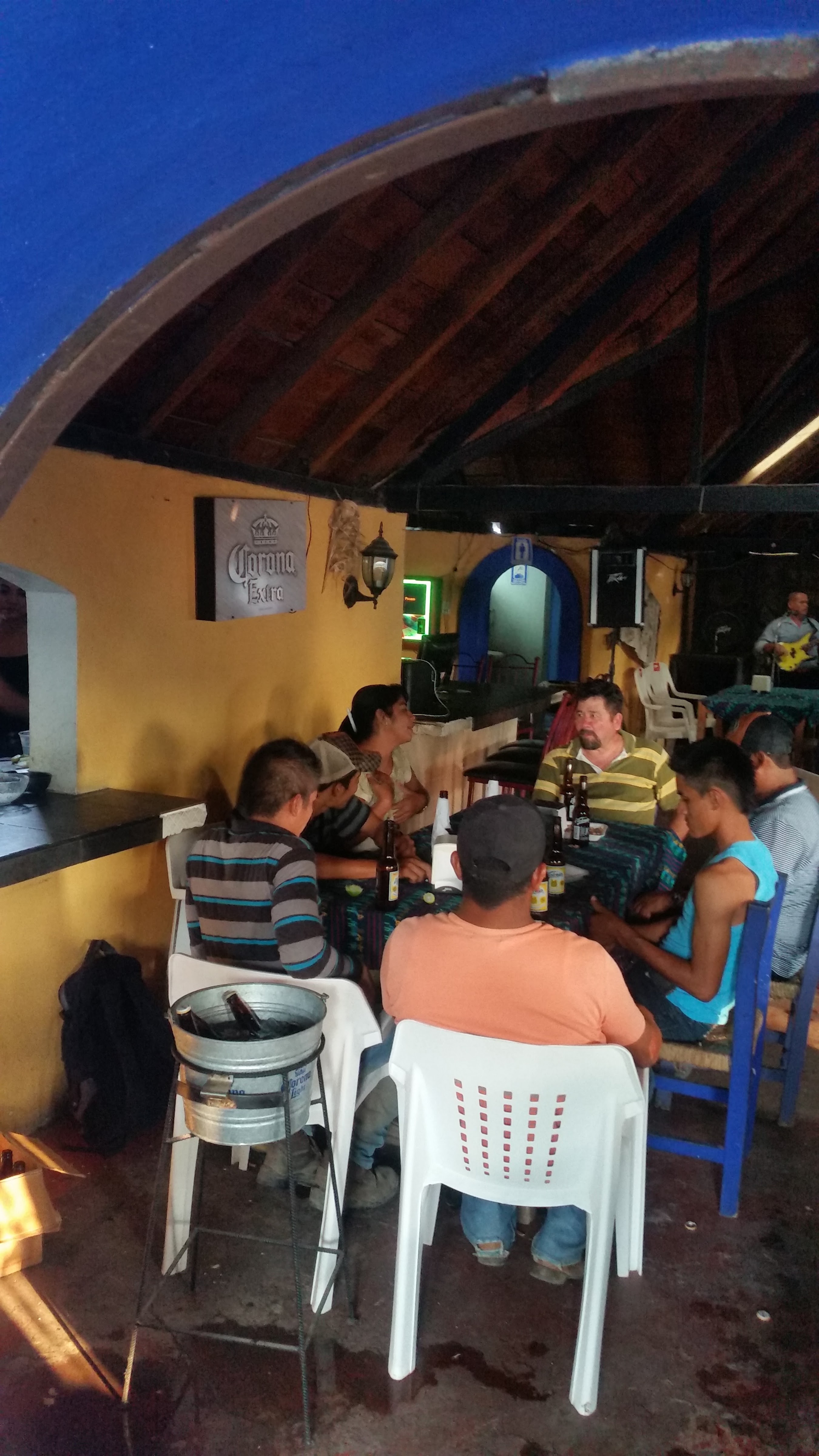 RESTAURANT BAR FAMILIAR EL OTRO MUNDO image 1