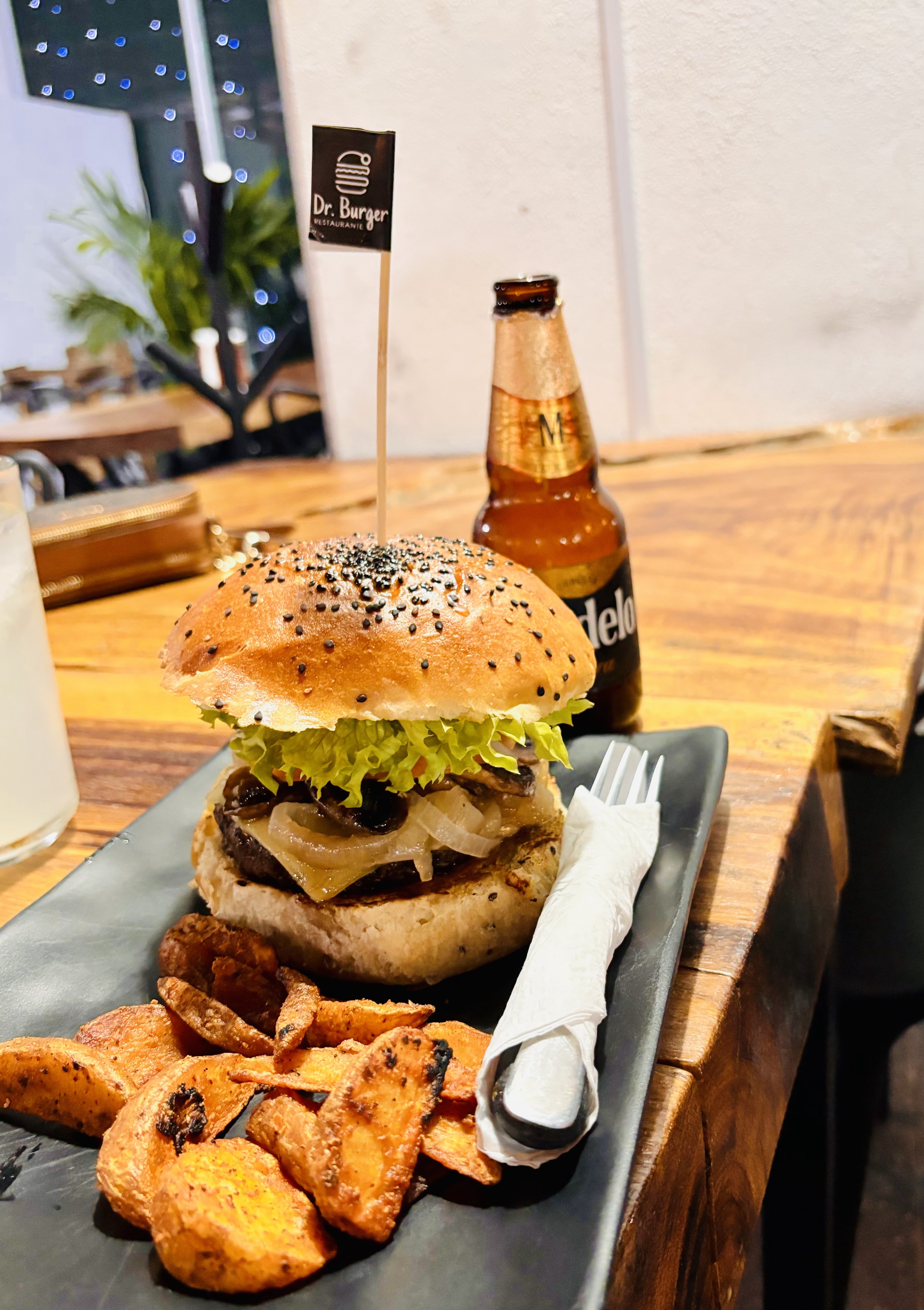 Dr. Burger Restaurante image 2