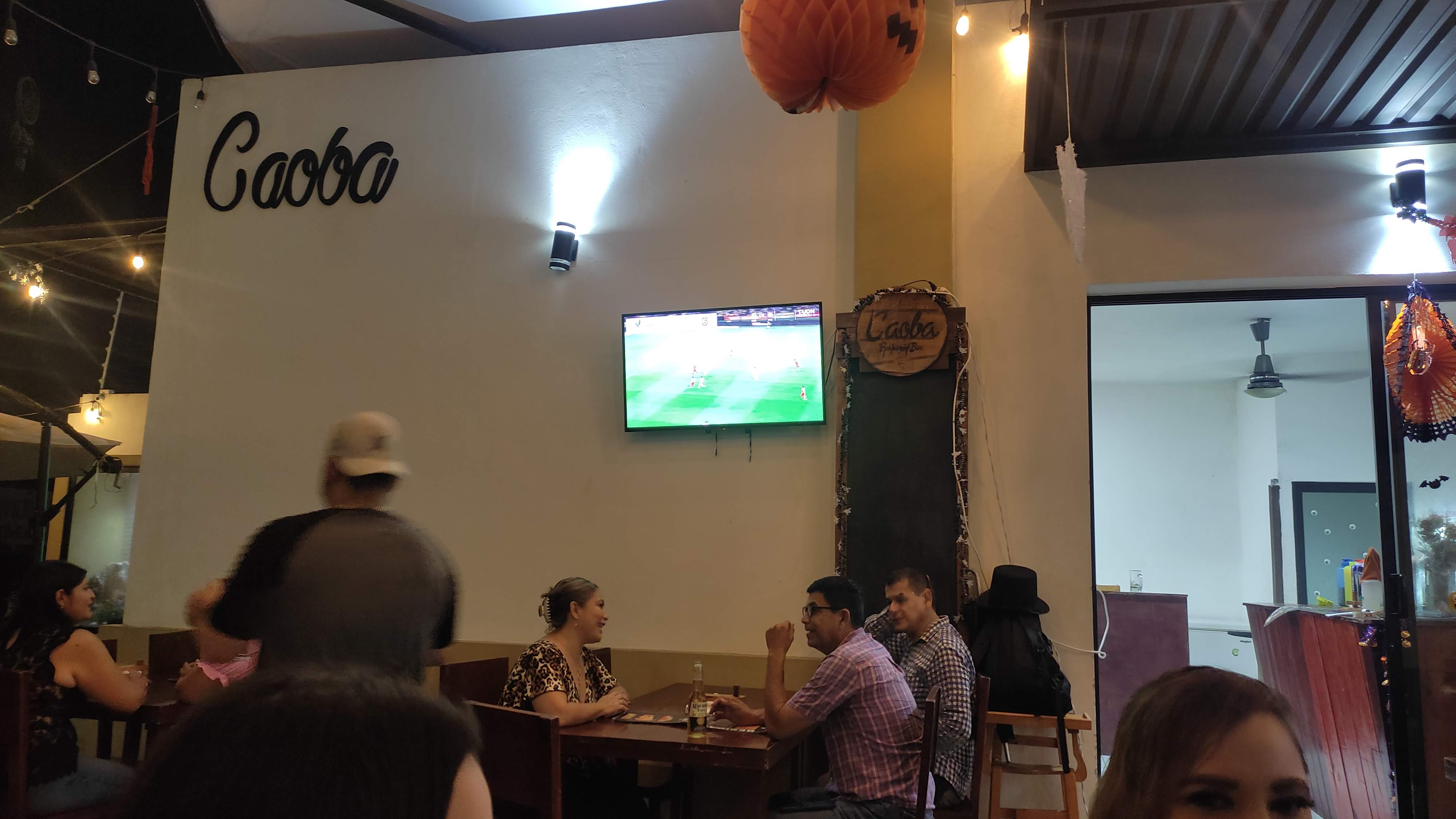 Caoba Restaurant - Bar image 4