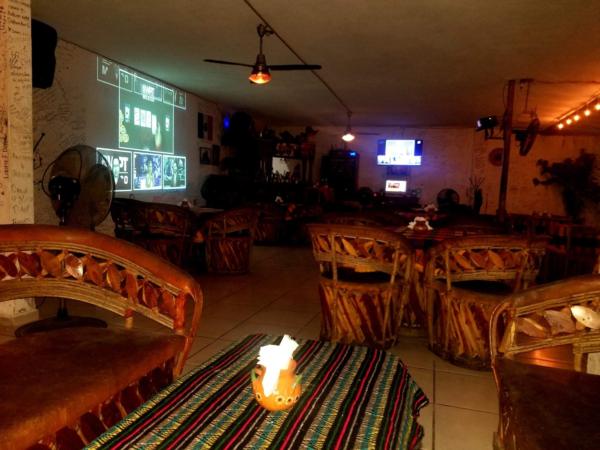 Los Equipales Restaurante Bar image 4