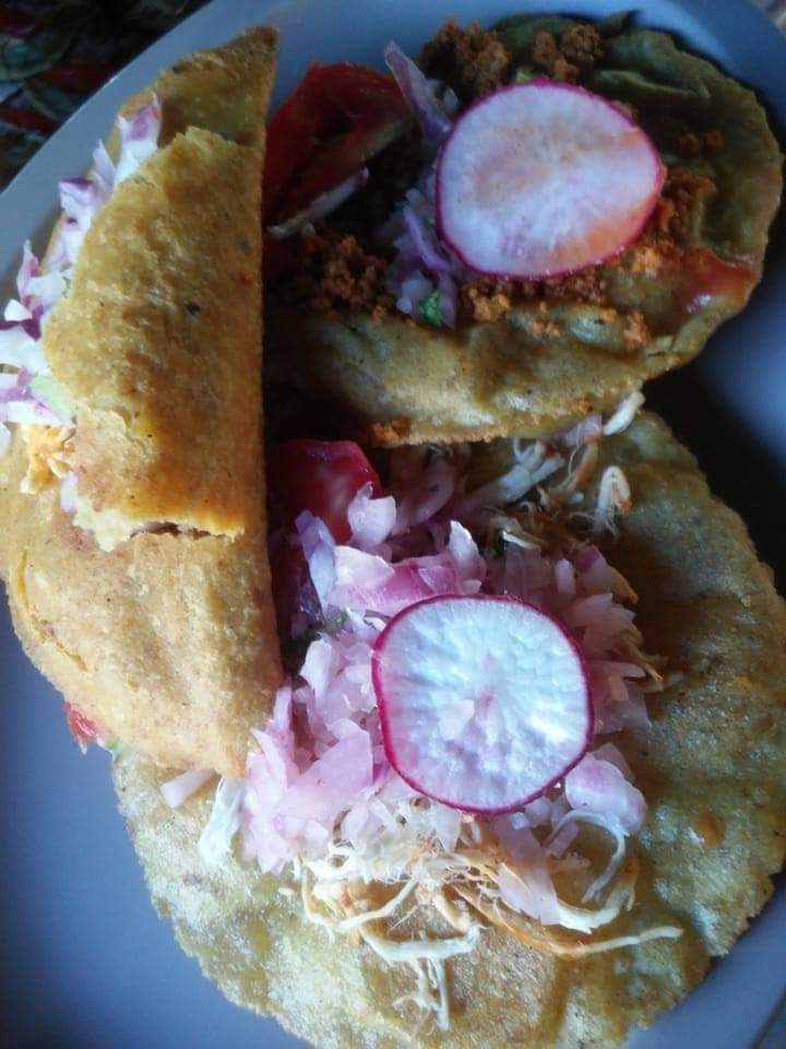 Salbutes y panuchos Ceci image 9