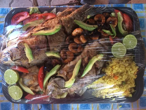 Barbacoa y mariscos image 8