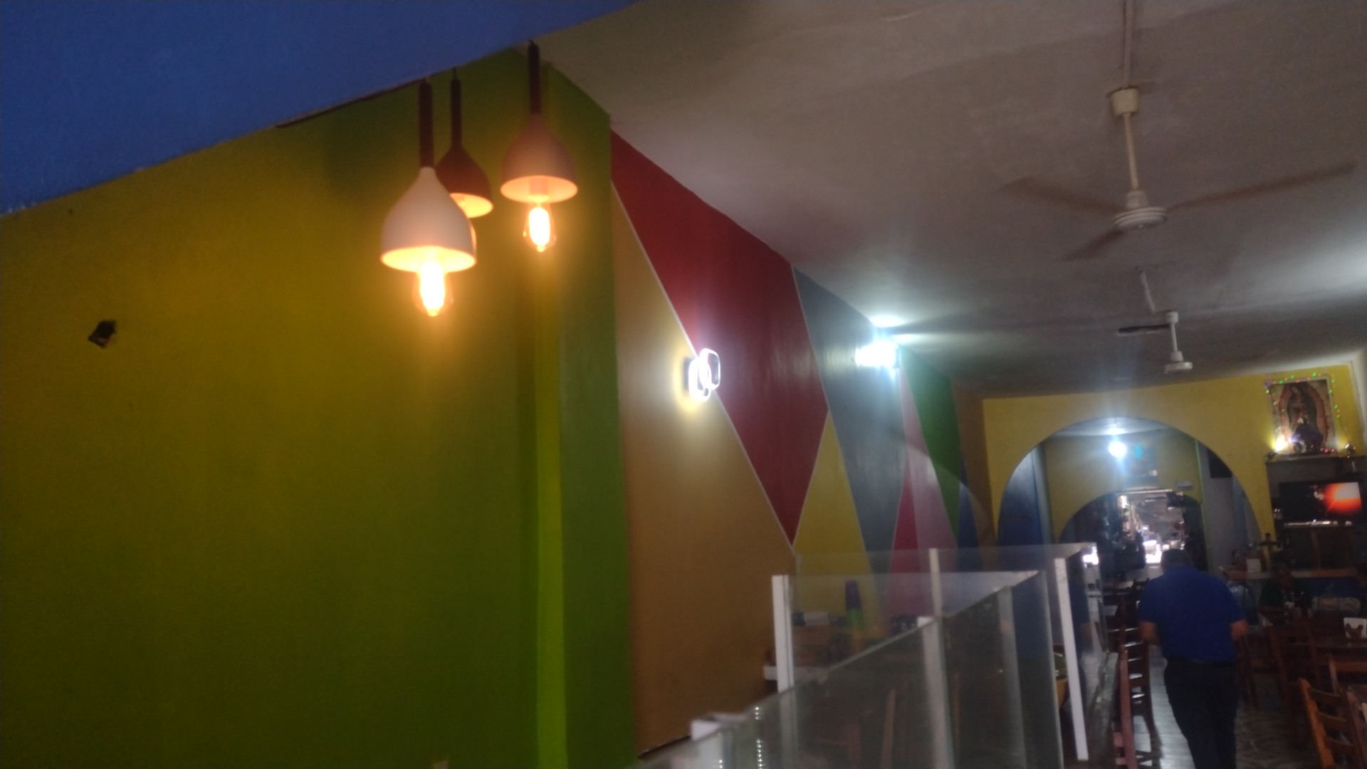 Rosty Bar ' El Reporte " image 1