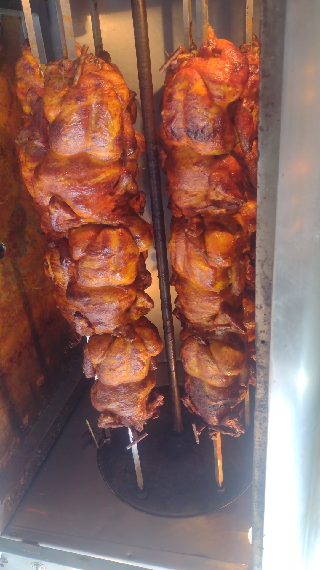 Rosty Bar ' El Reporte " image 5