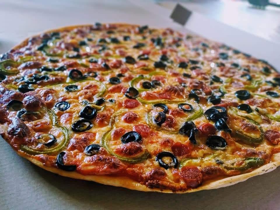 Giannela pizza con amore image 3