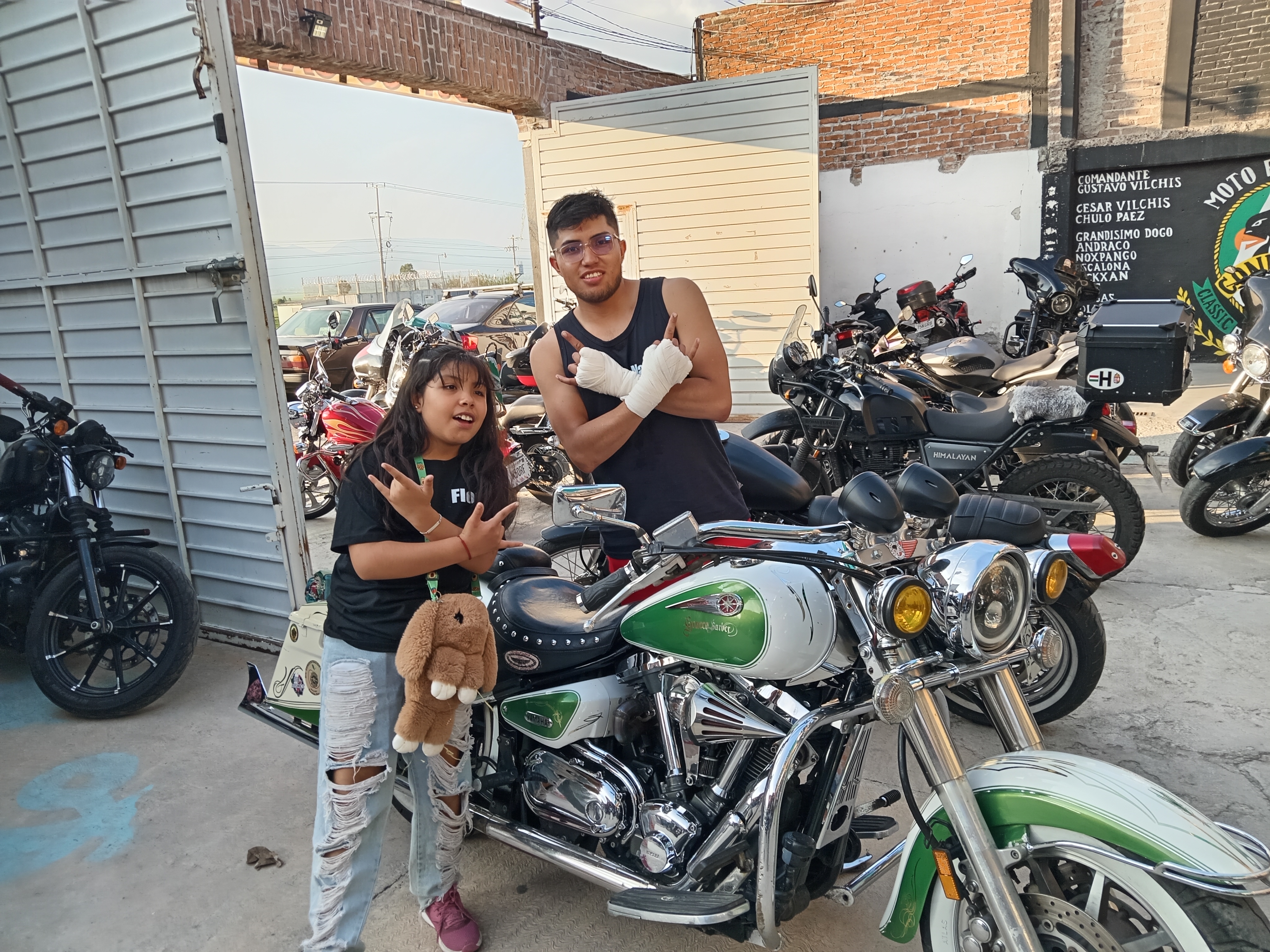 El Ghetto Biker Club Garage image 4