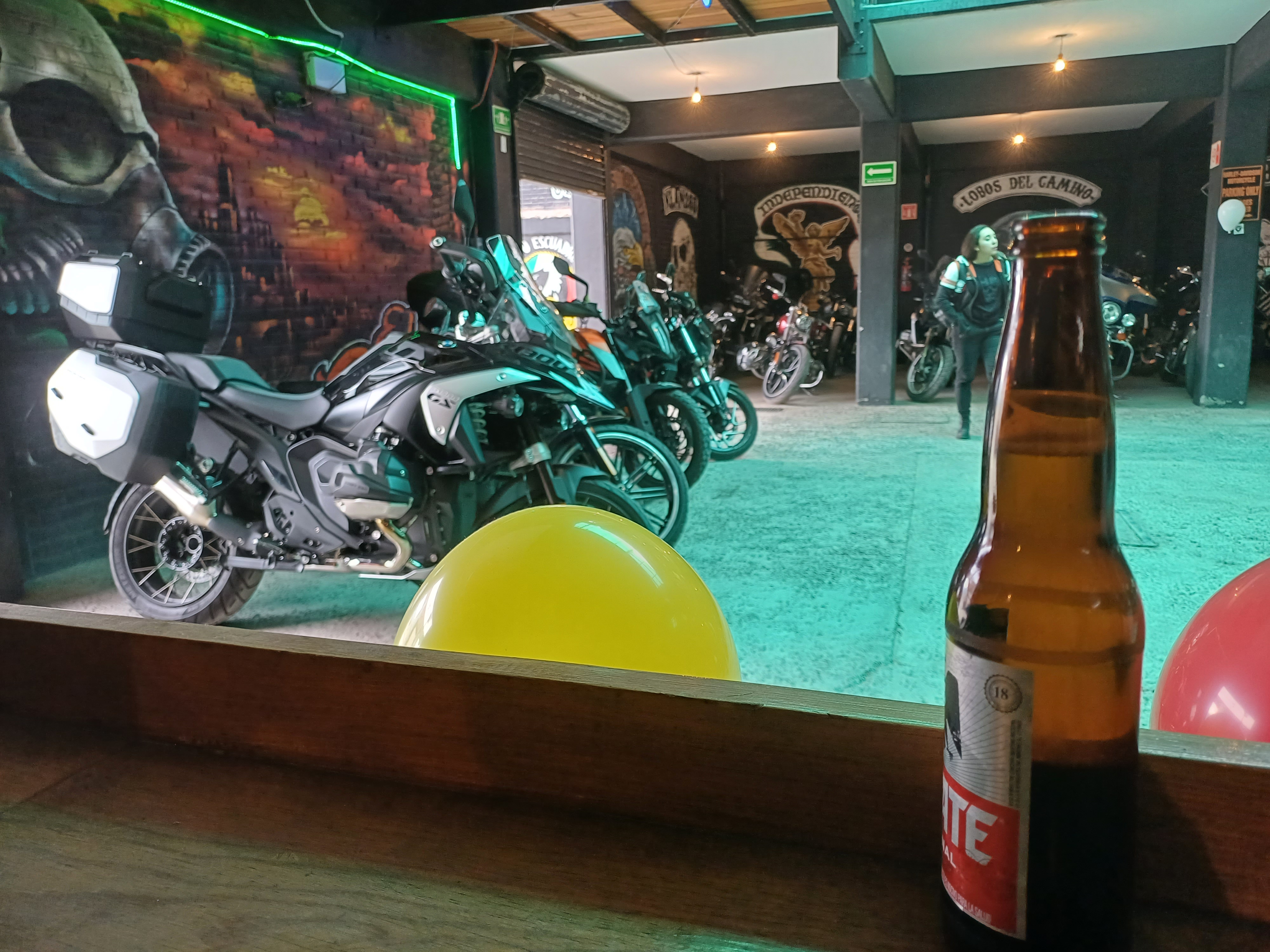 El Ghetto Biker Club Garage image 5