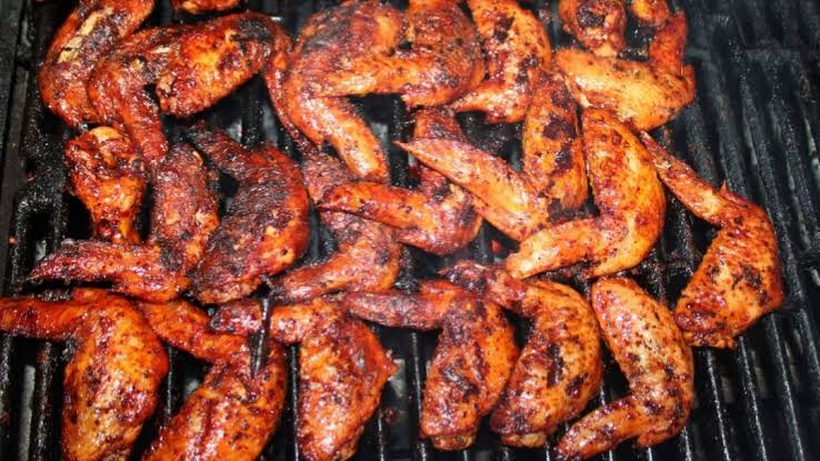 Alitas y costillas el patrón image 7