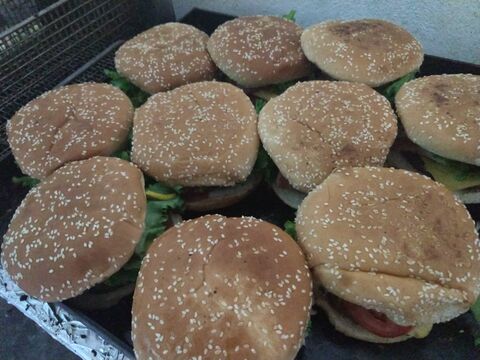 URI-BURGER image 1