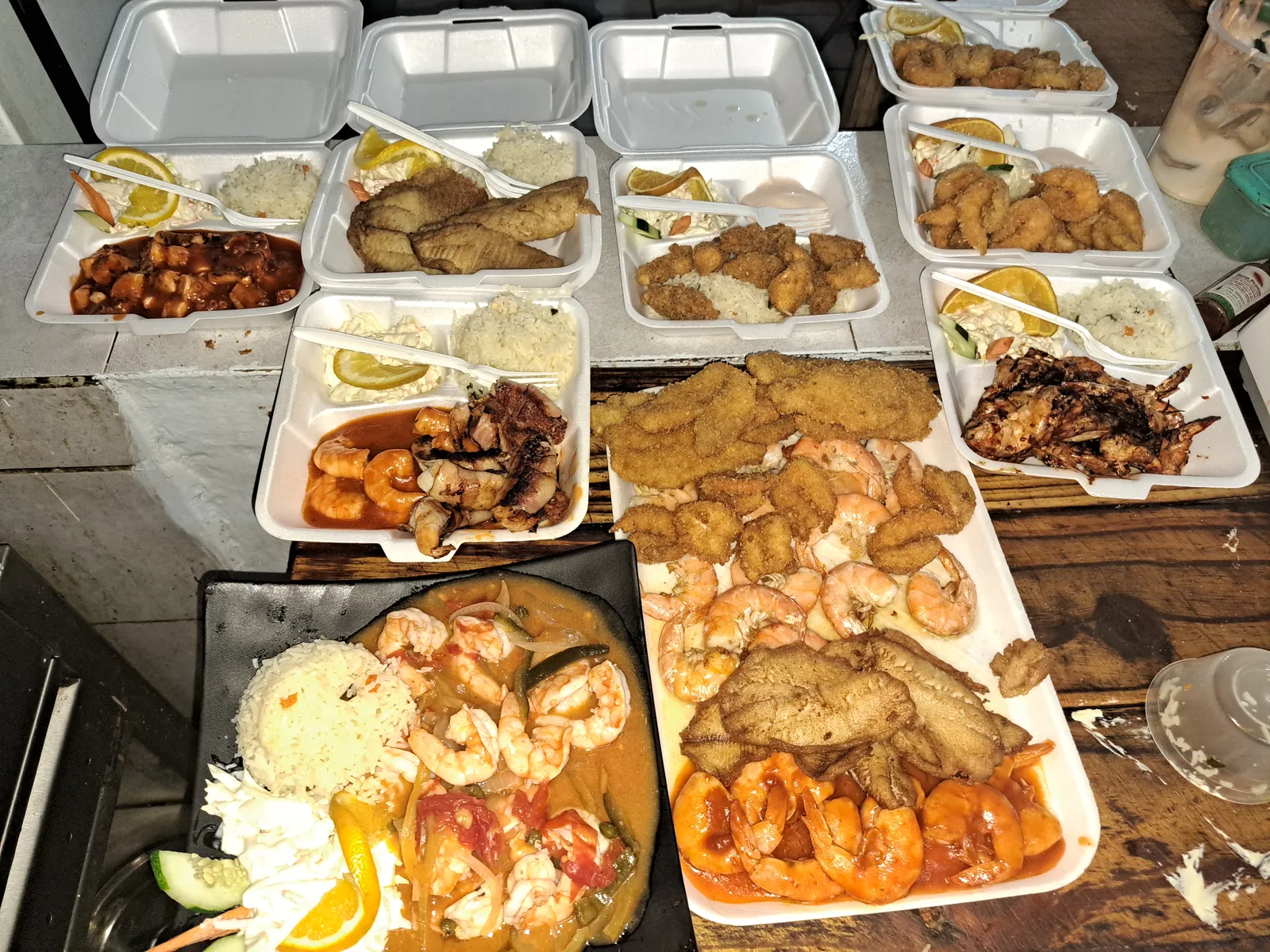 Restaurant De Pescados Y Mariscos "ERNESTO" image 6