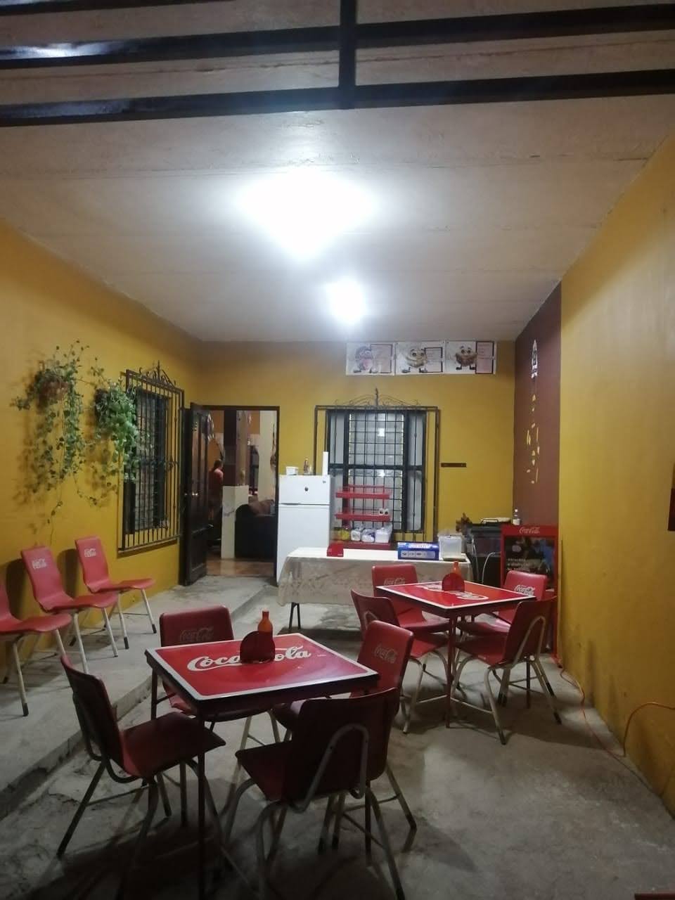 Lonchería Kirus image 2