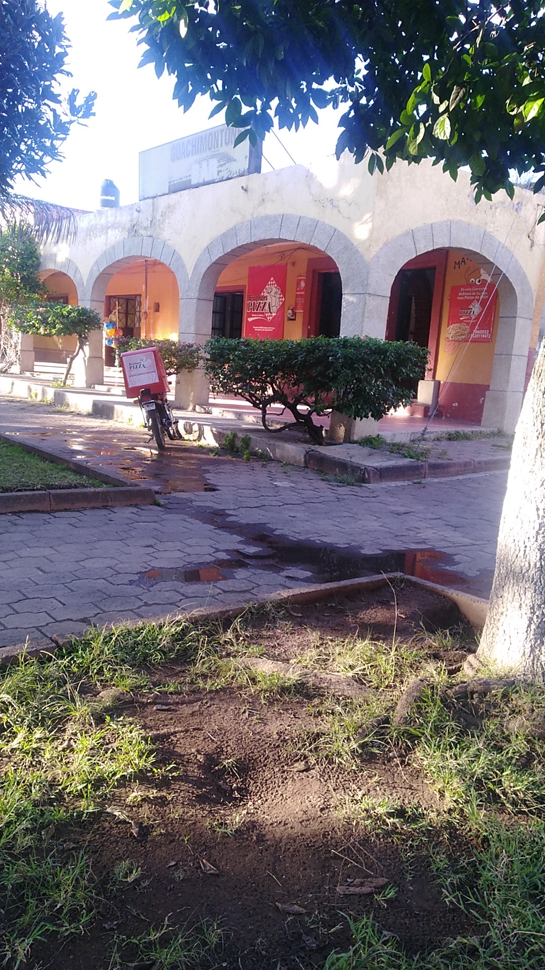 Brothers Pizza Teuchitlan image 3