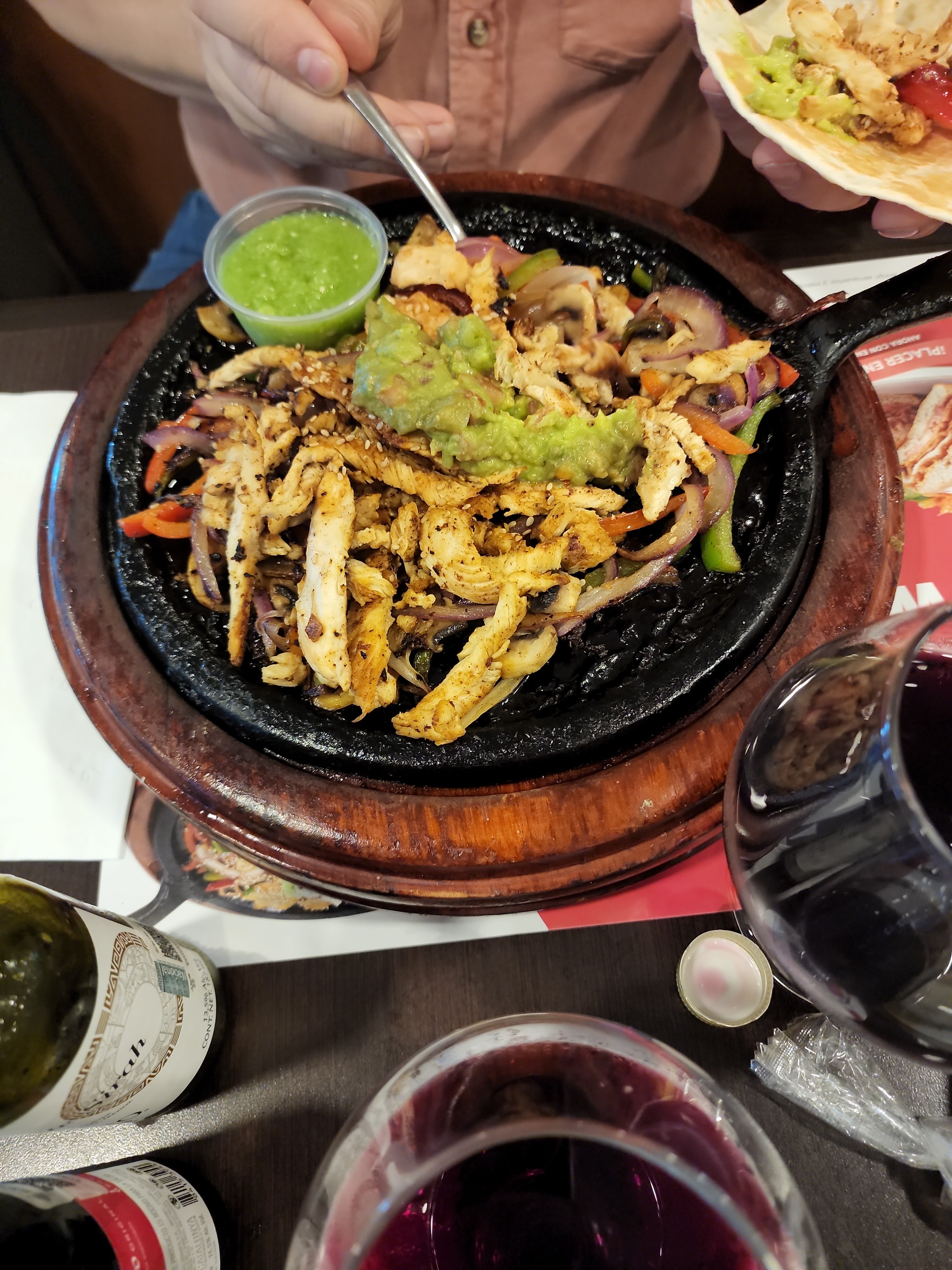 Wings Aeropuerto Monterrey Terminal A image 6