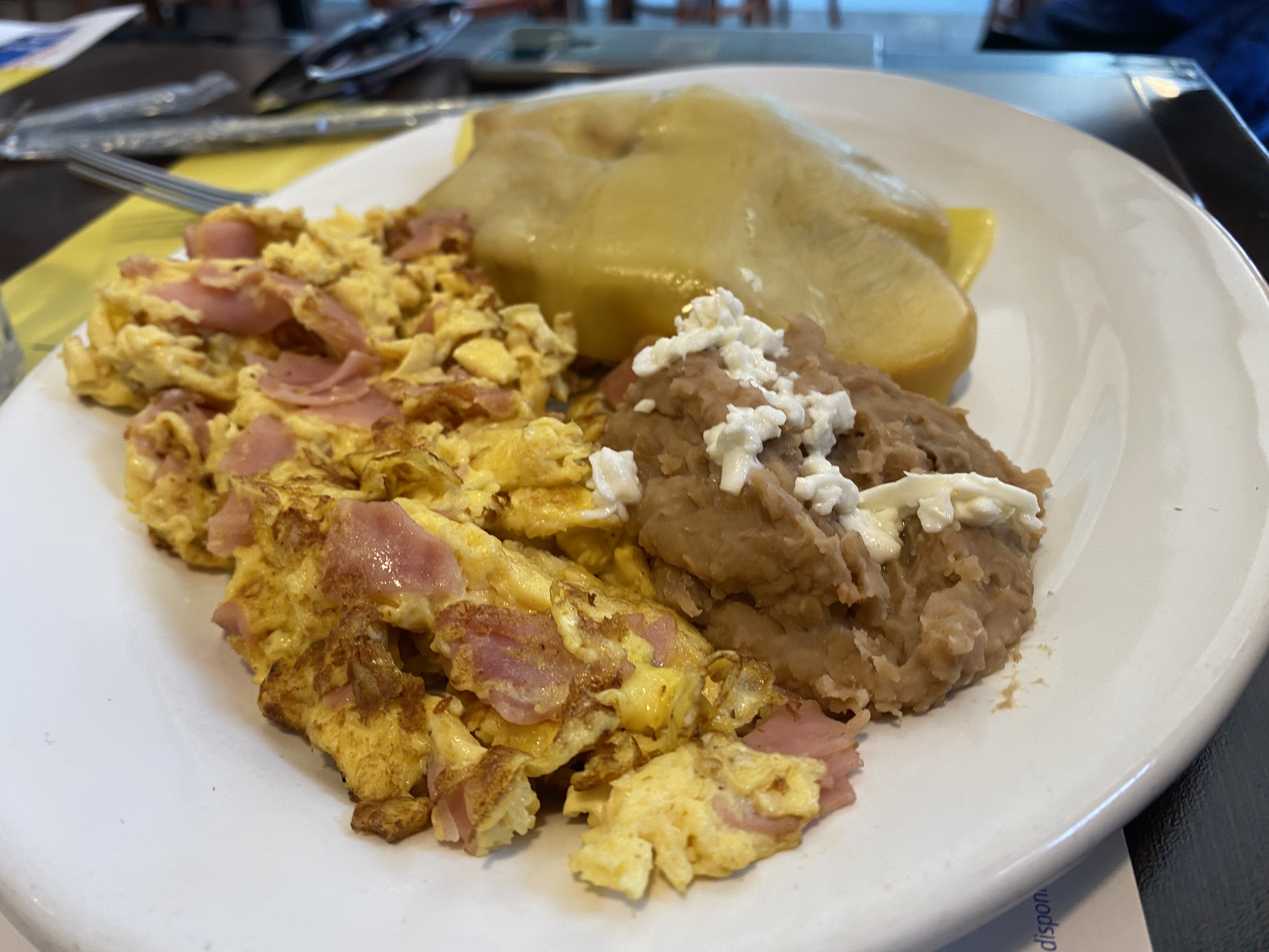 Wings Aeropuerto Monterrey Terminal A image 7