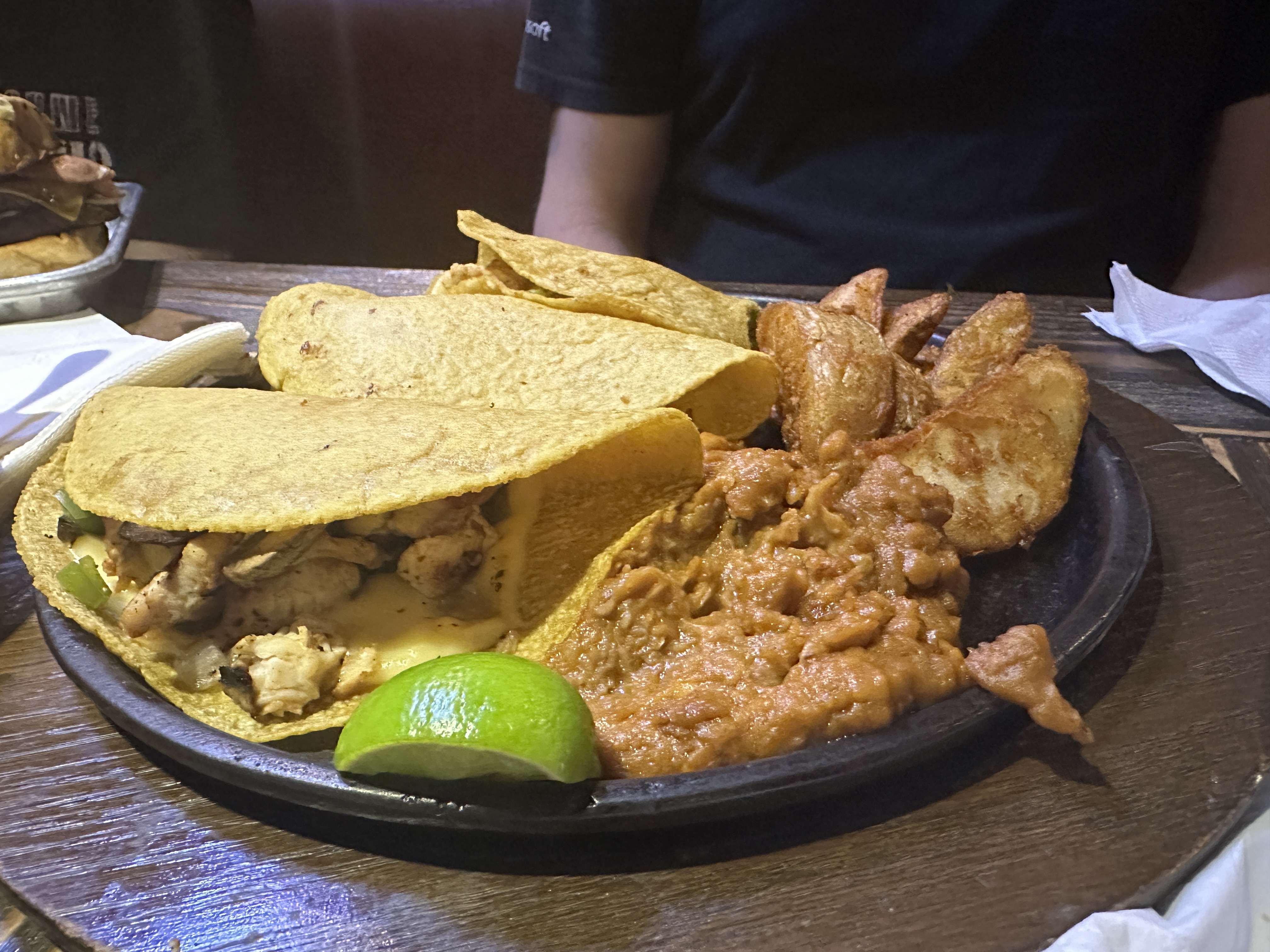 El Papalote Taco & Grill Aeropuerto Internacional image 8