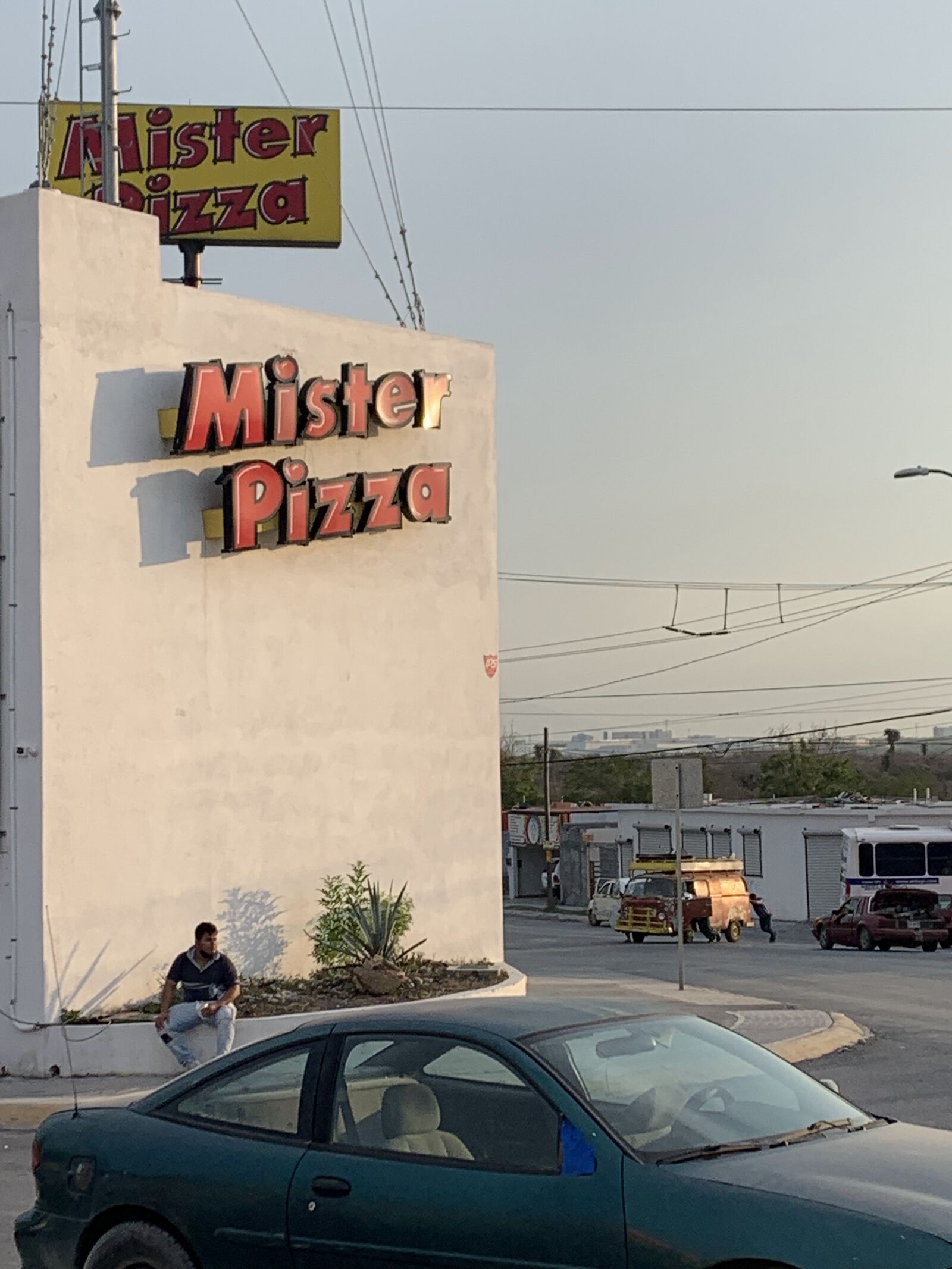 Mister Pizza Colinas del Aeropuerto image 6