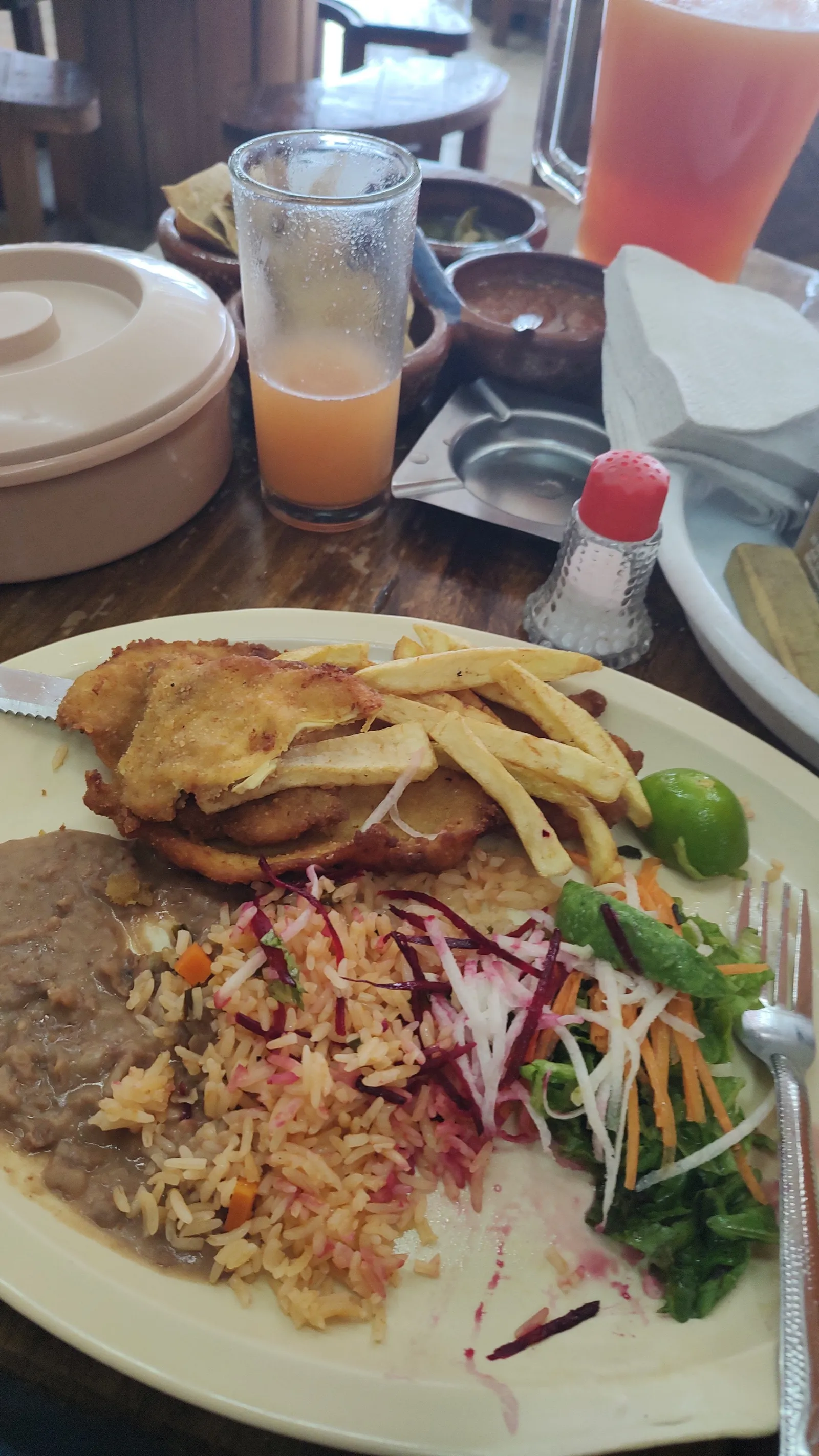 Restaurant el COMPARE. image 4