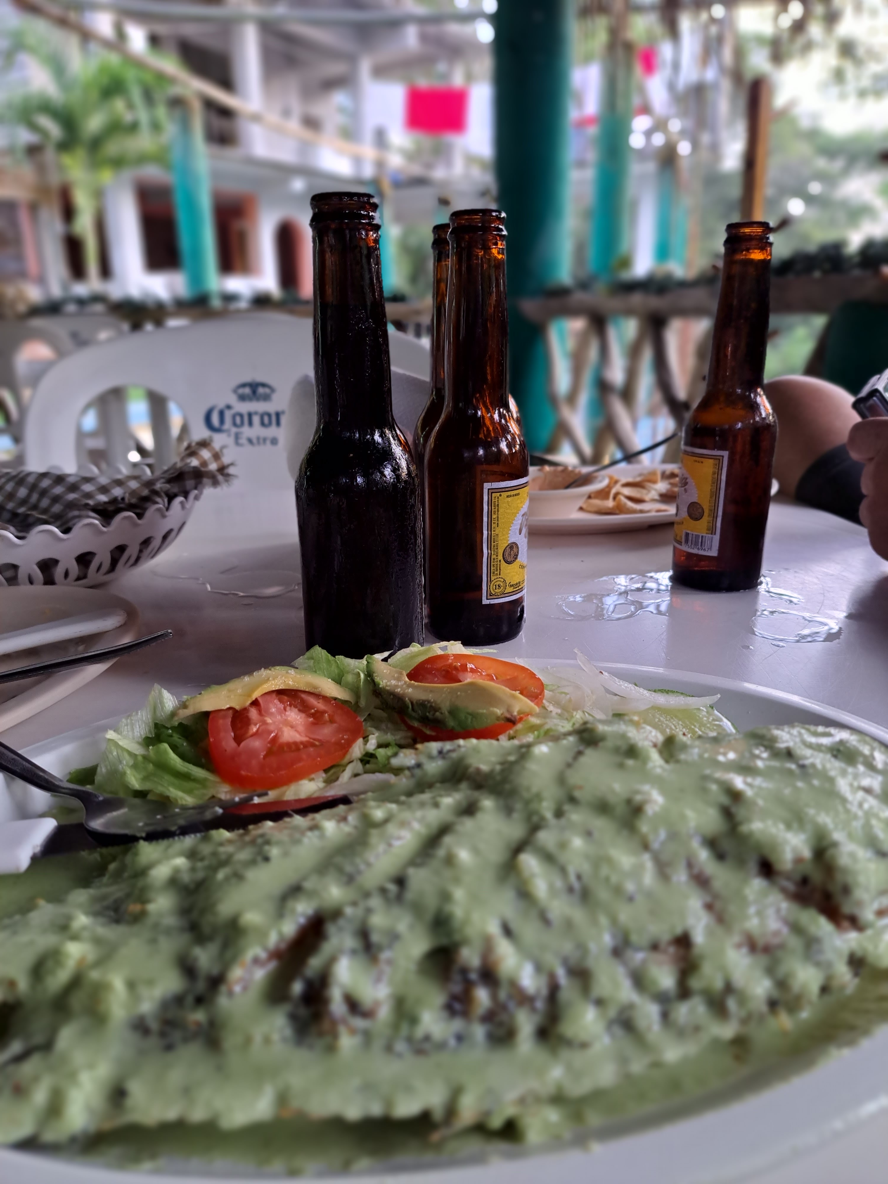 Palapa de Mariscos "Canta Ranas" image 8