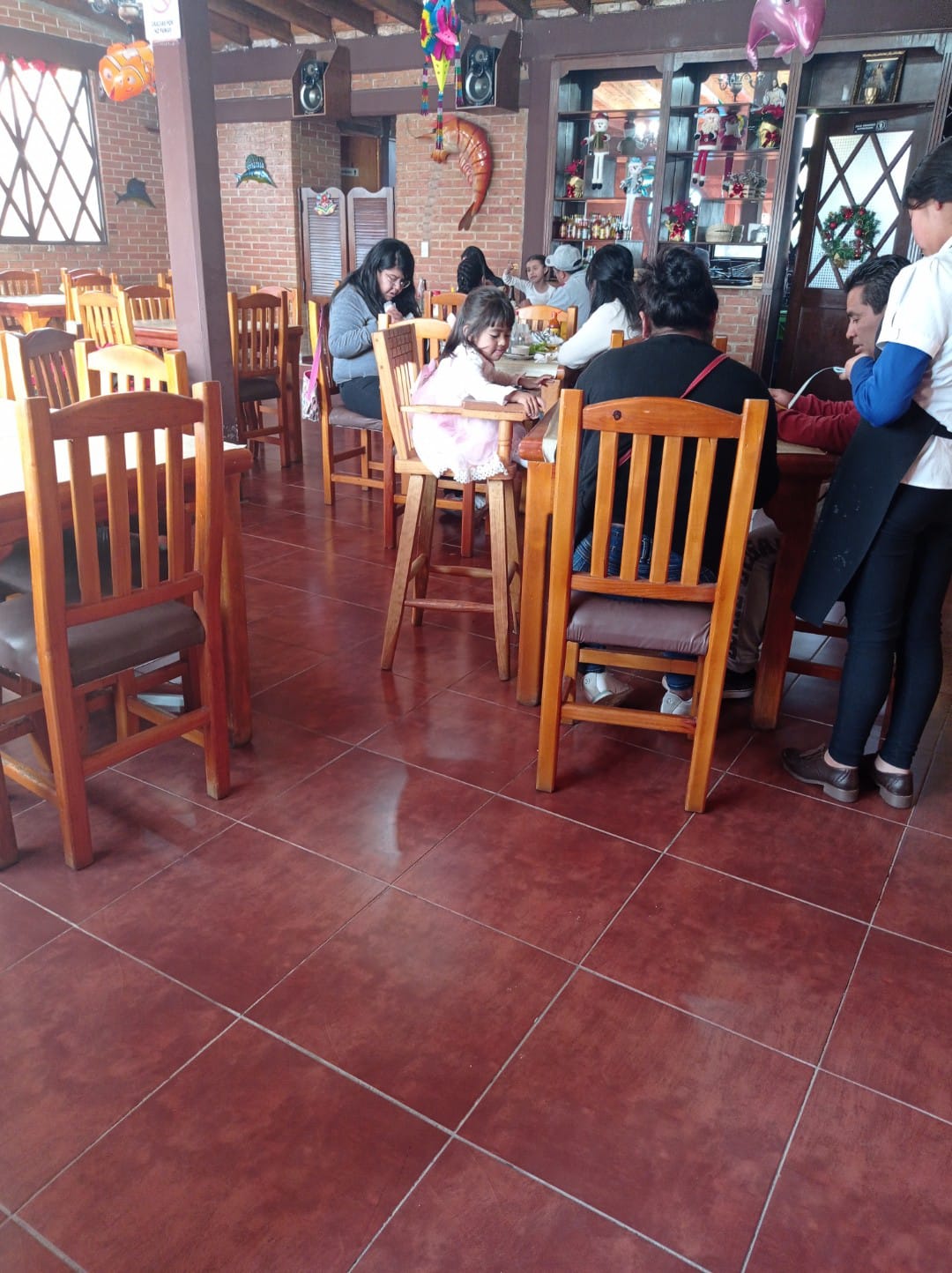 "PESCADOS Y MARISCOS LA PERLA" image 3