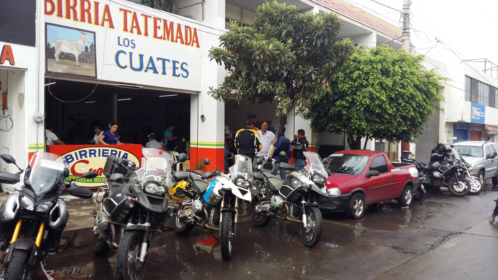 Birria Los Cuates image 9