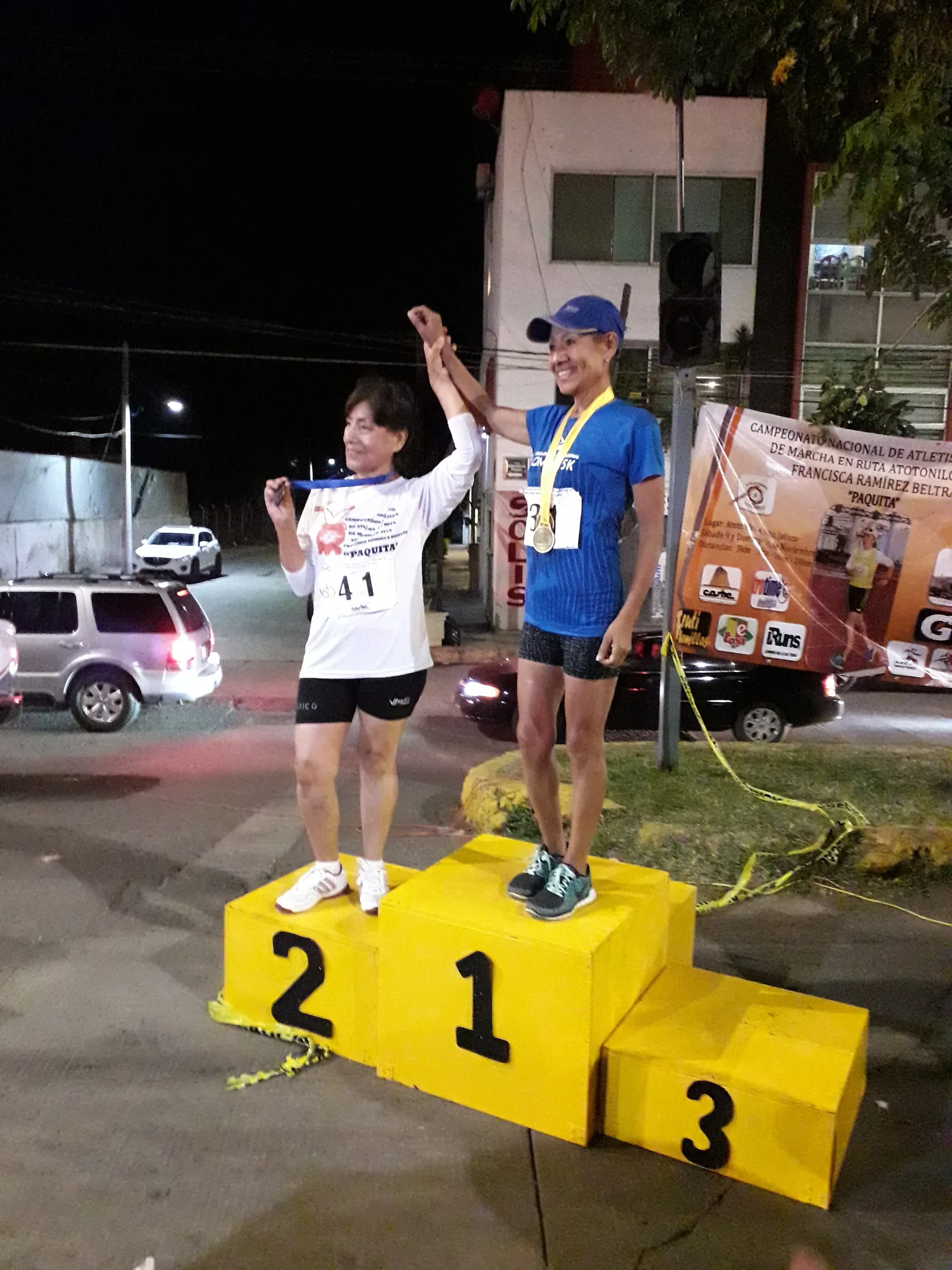 Birria Los Cuates image 10