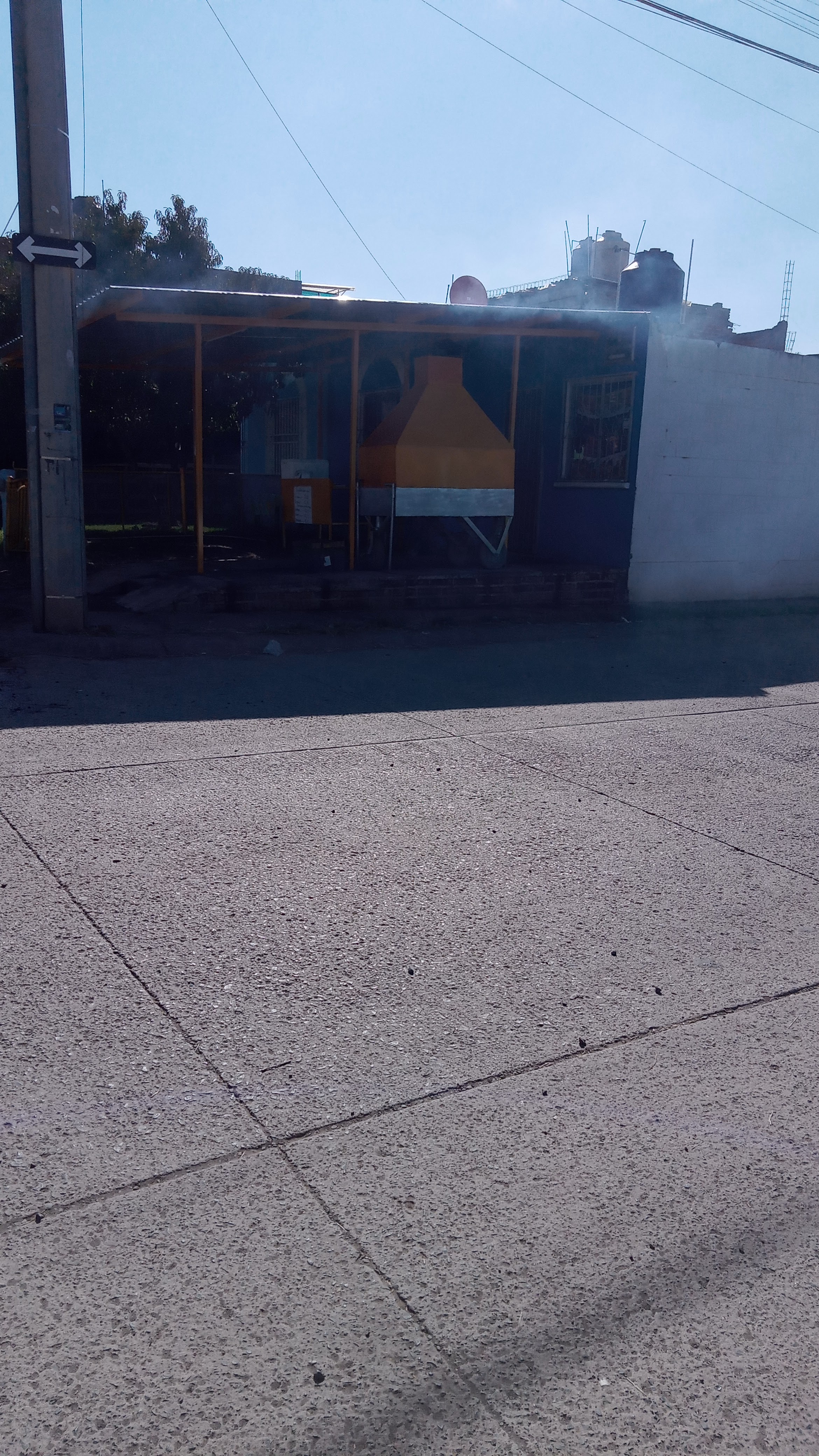 Pollos A La Brasa image 5