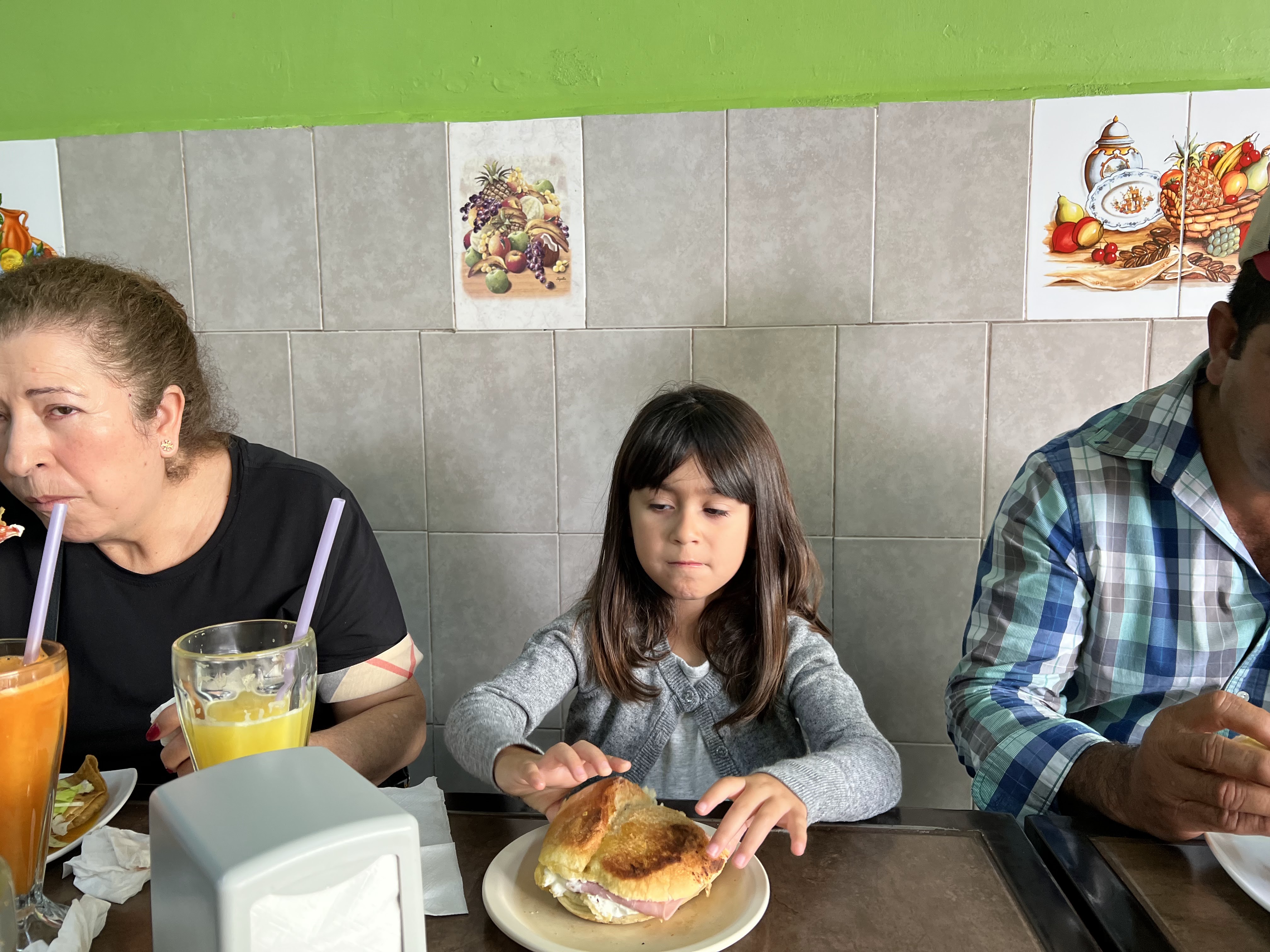 Loncheria Tere image 8