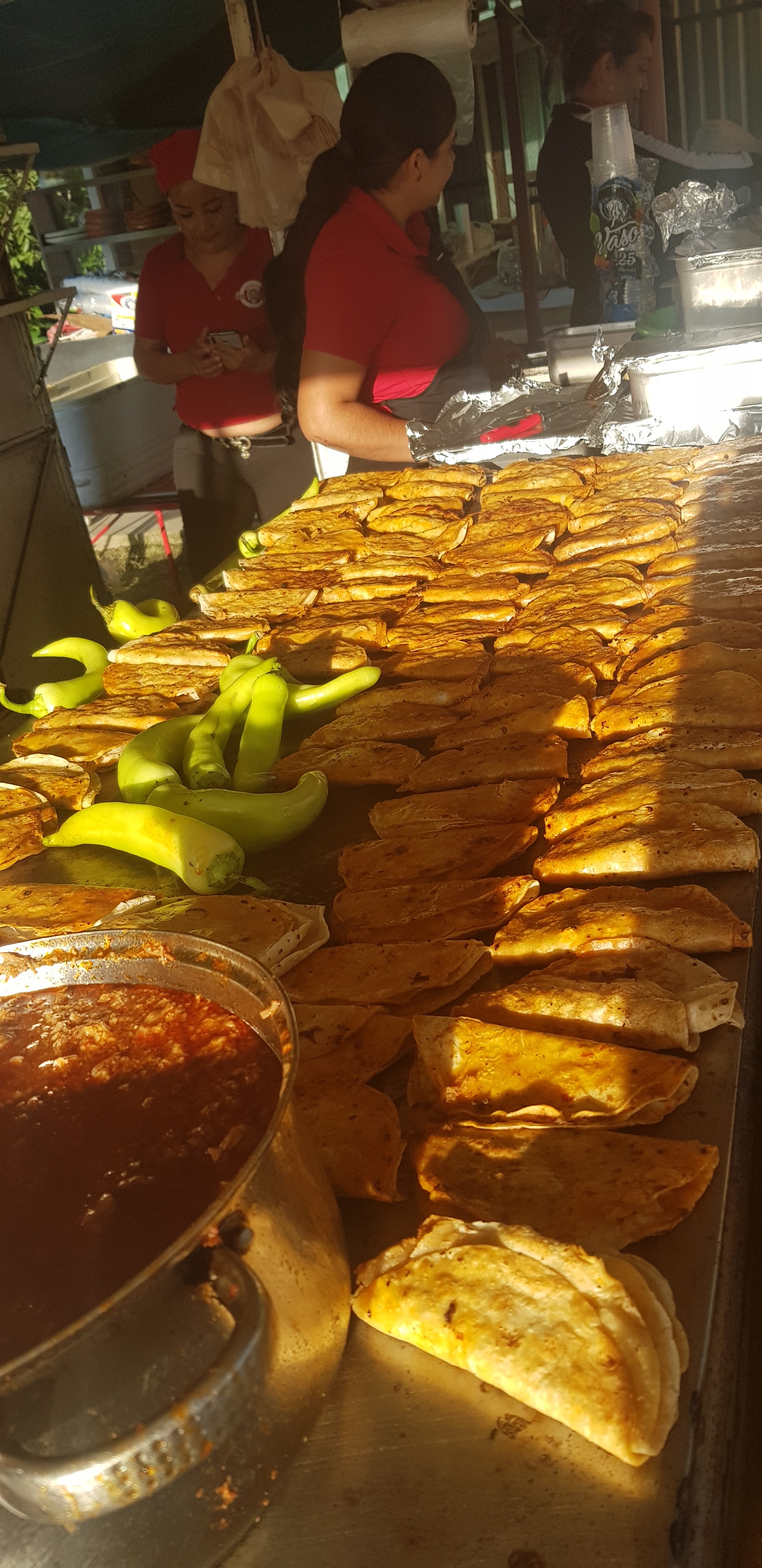 La joyita restaurante image 2