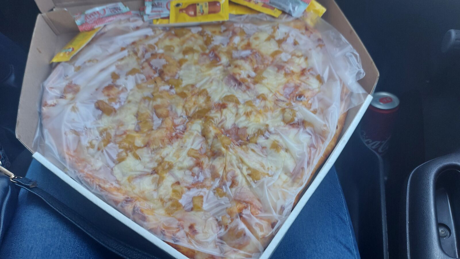 Thonny's Pizza image 5