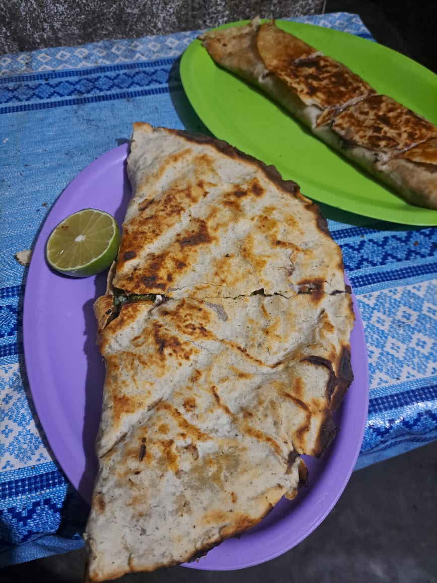 Tlayudas y Antojitos Alicia Zacarías image 3