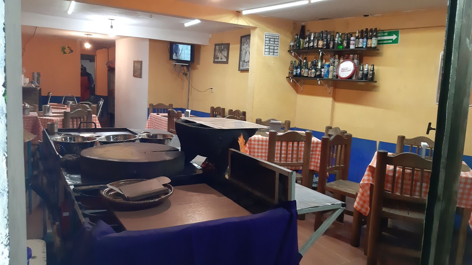 Taqueria Y Antojitos "El Molcajete" image 5