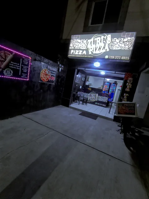 Zuri's Pizza image 1