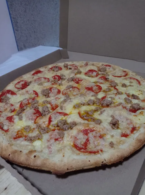 Zuri's Pizza image 5