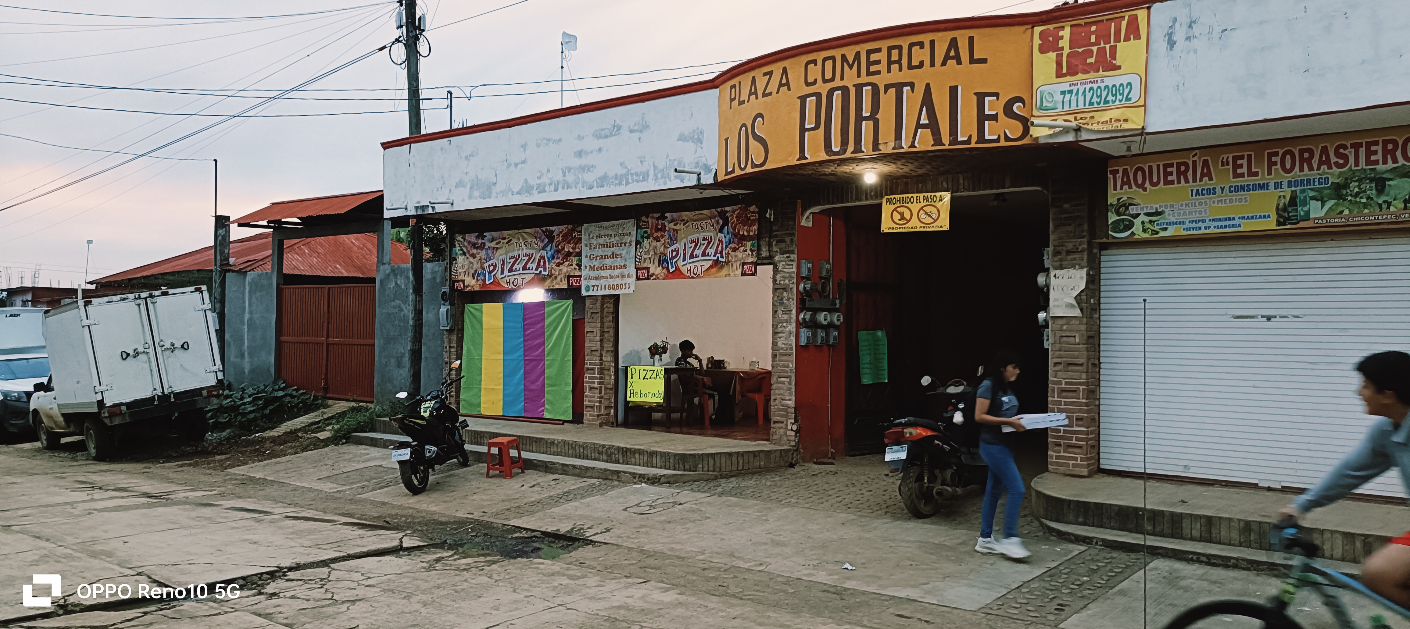 Tasty pizza's lynn. Huautla image 4