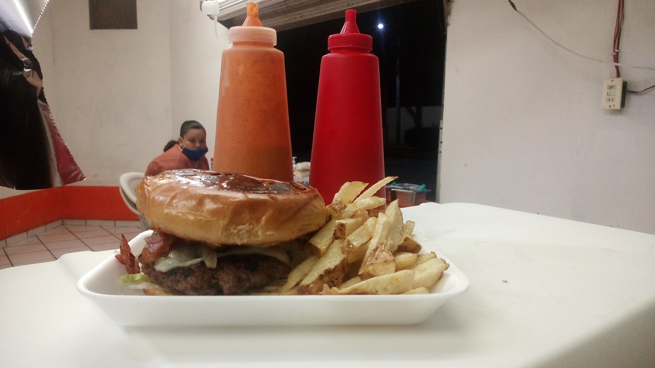 Tavo burguer San Pedro lagunillas Nay image 2