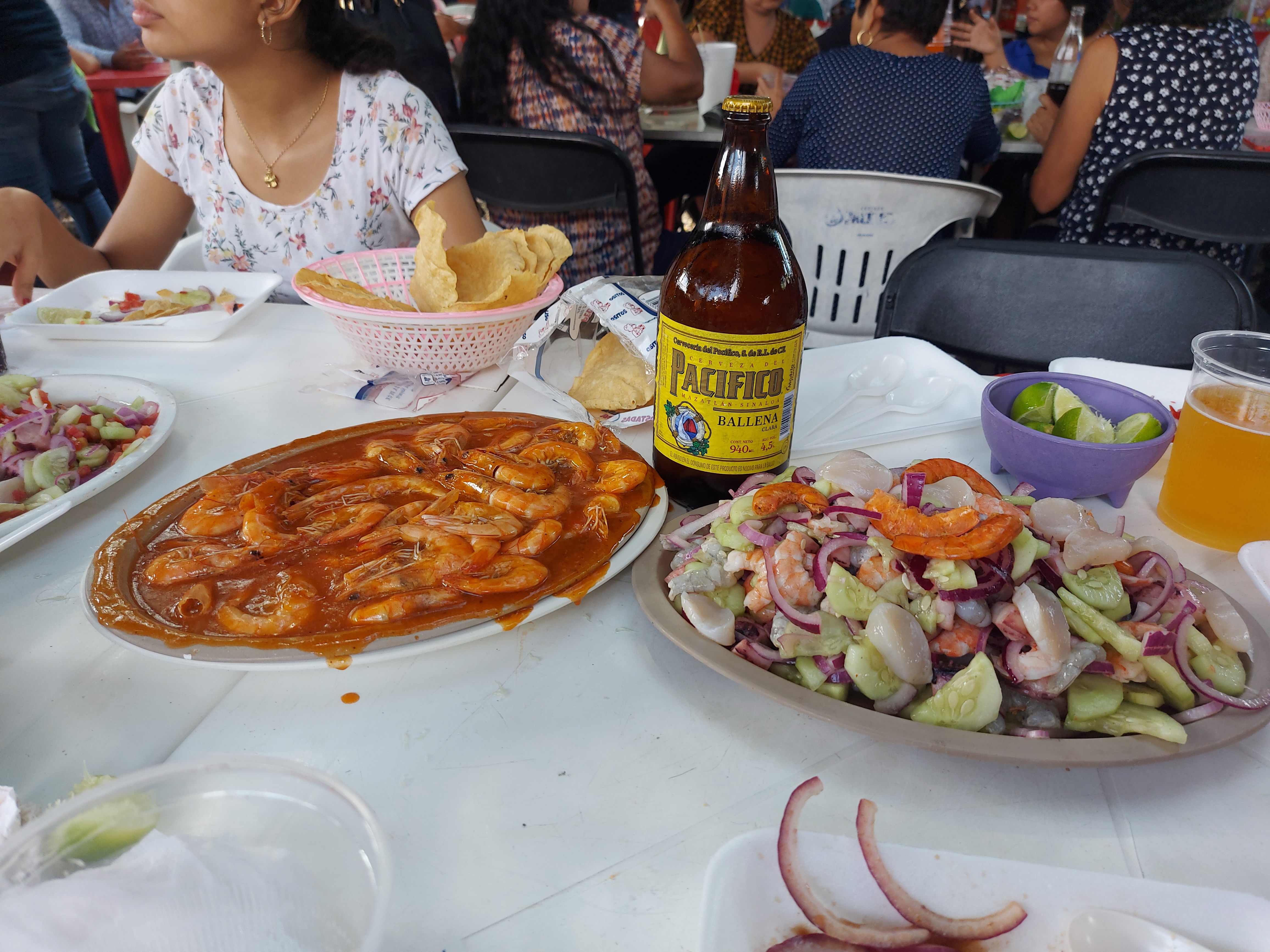 La More Restaurant image 9