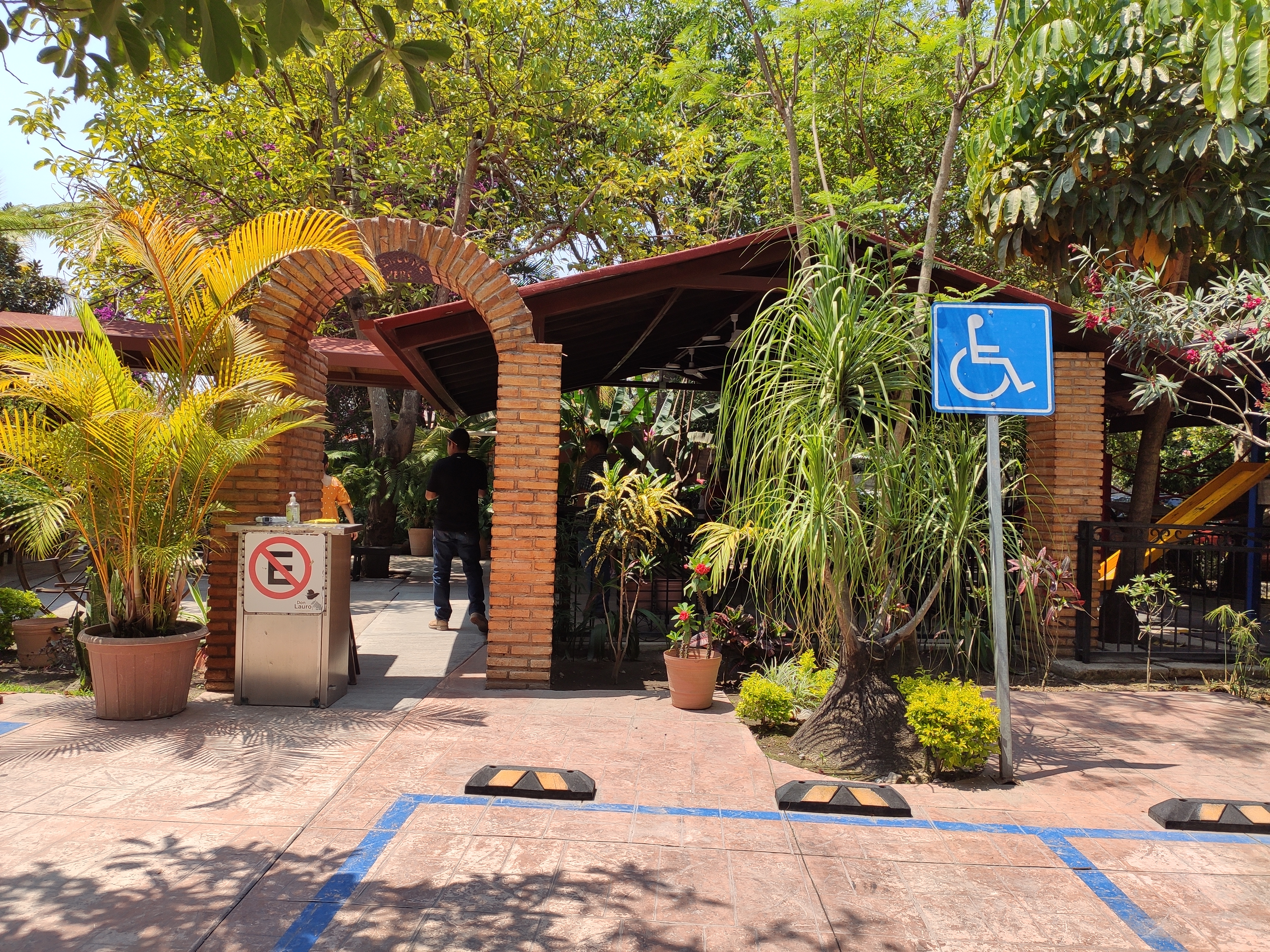 Don Lauro Restaurante image 1