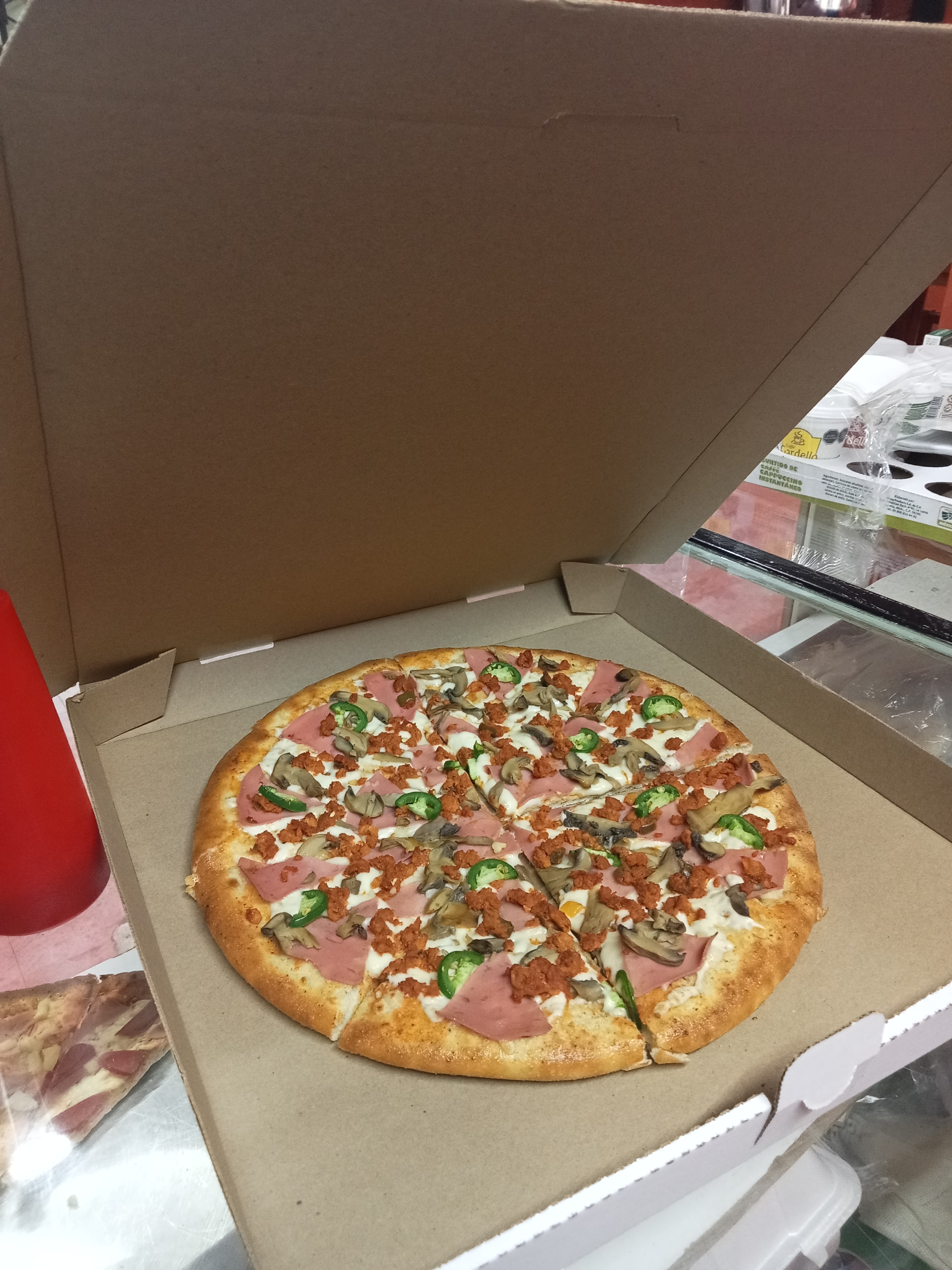 Pizzas y empanadas image 4