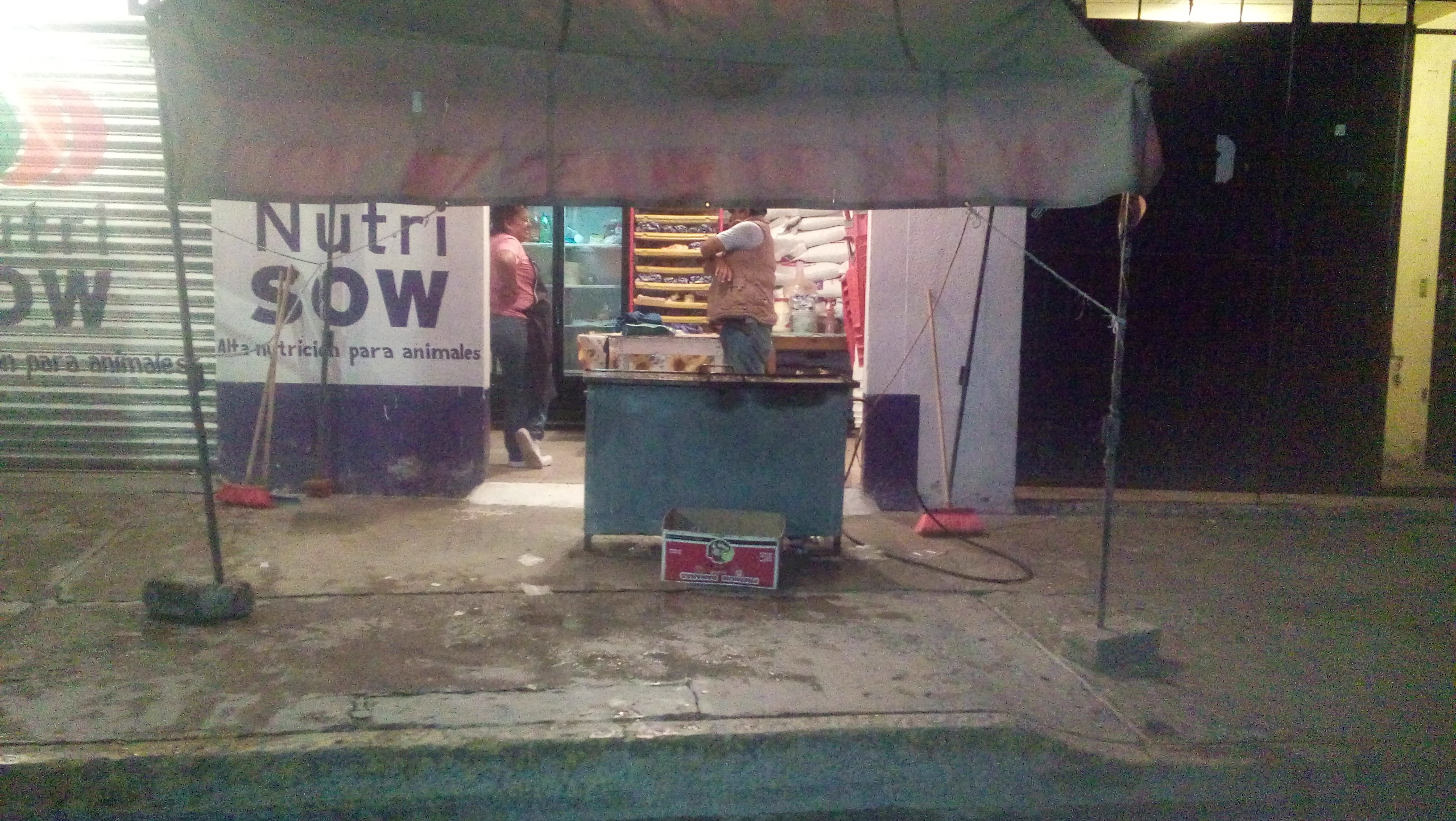 Hamburguesas "El Cuyo" image 2