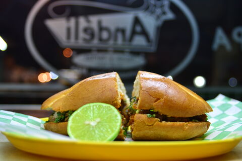 TACOS Y TORTAS ANDÉLI image 3